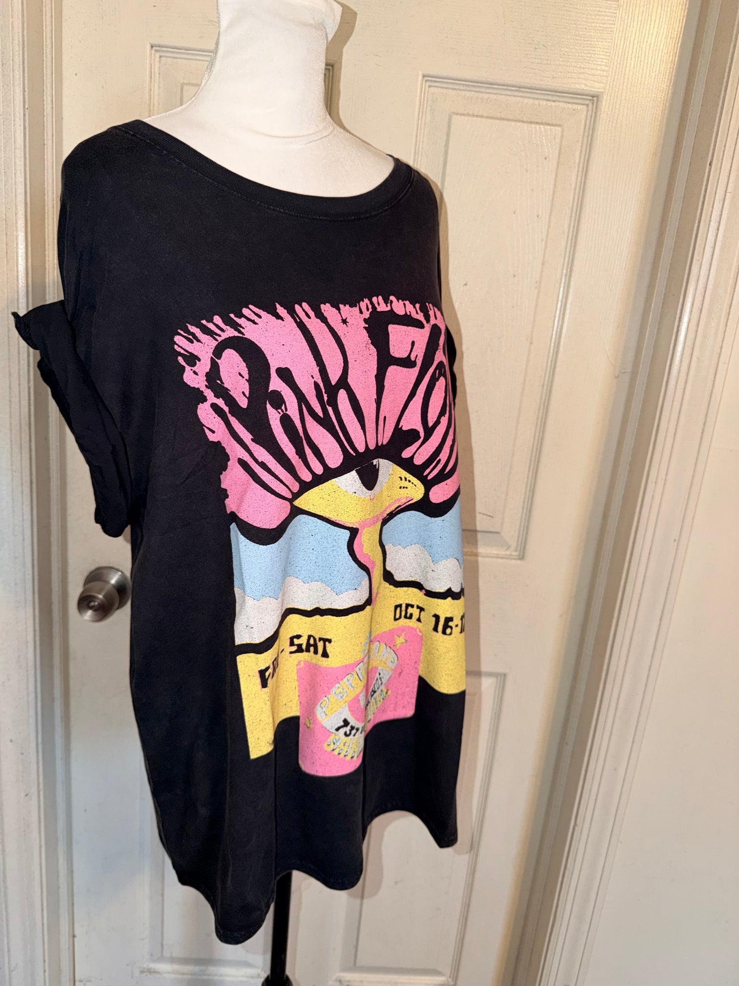Pink Floyd Oversized Distressed Tee