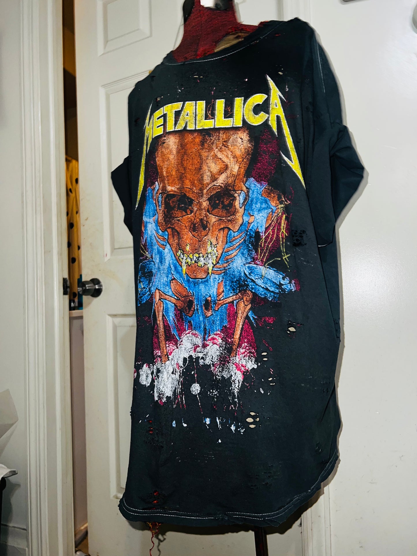 Metallica Oversized Distressed Tee