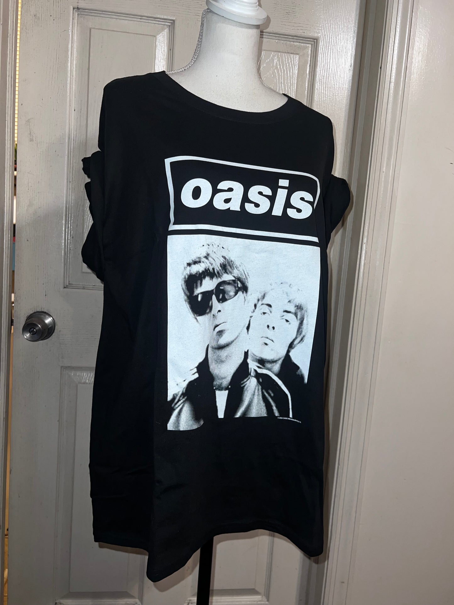 Oasis Oversized Distressed Tee