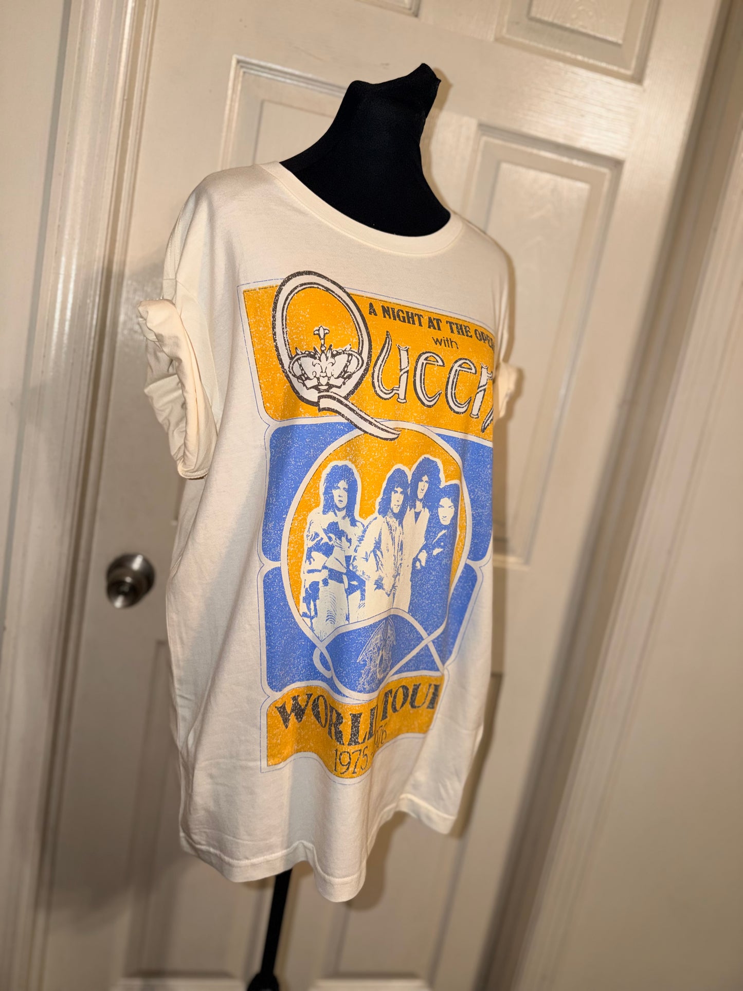 Queen Oversized Distressed Tee
