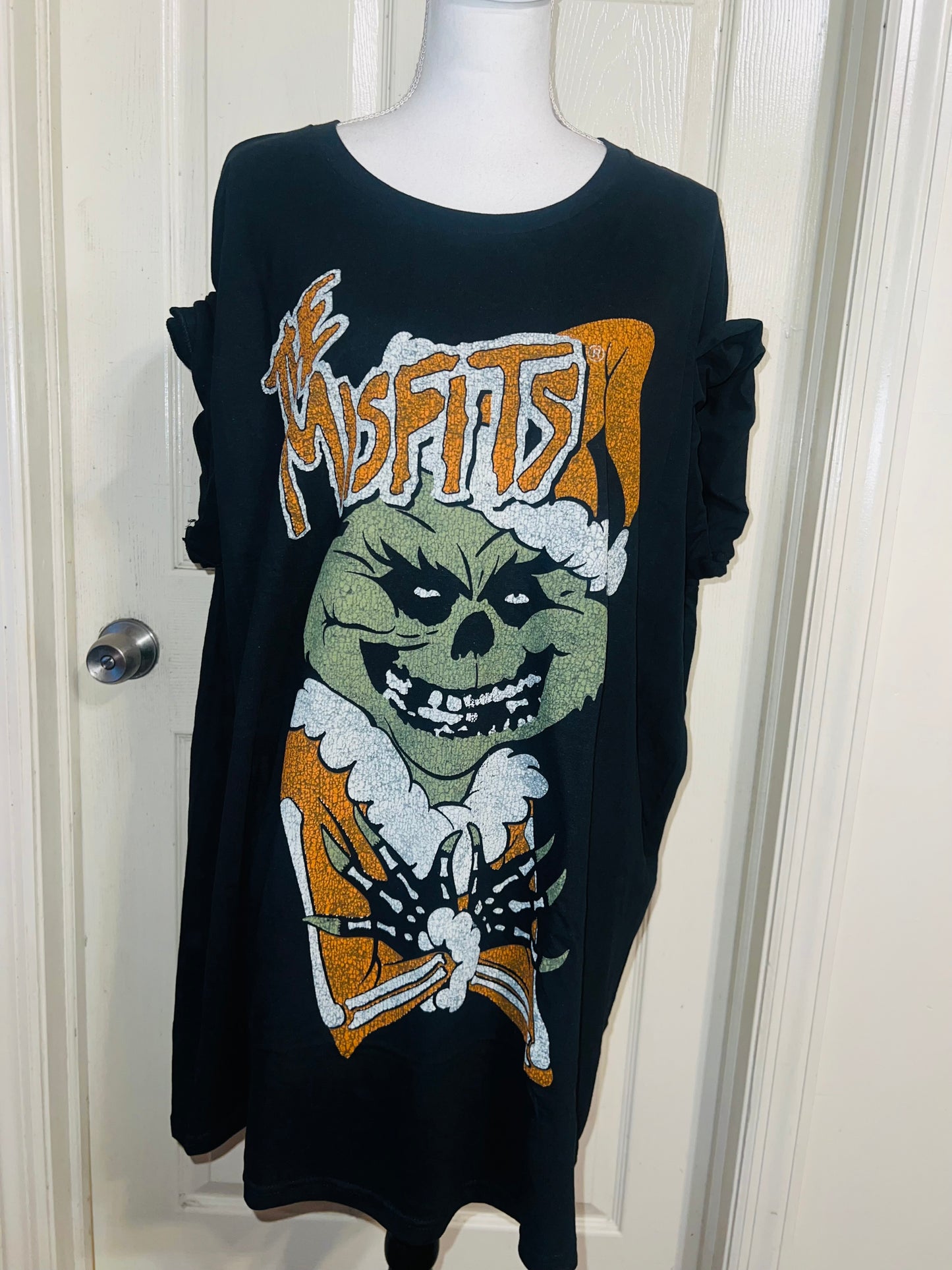 The Misfits Holiday Oversized Distressed Tee