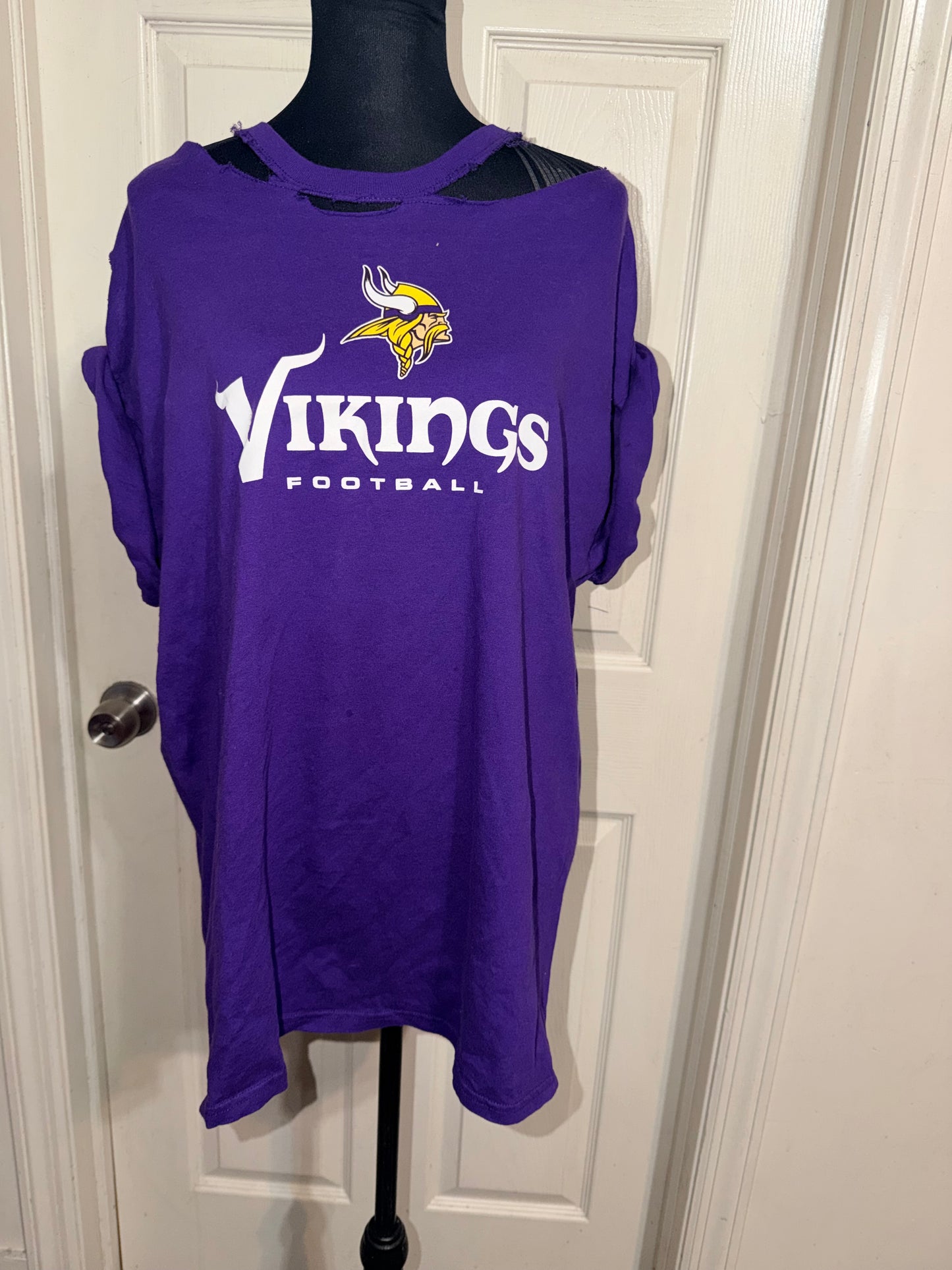 Minnesota Vikings Oversized Distressed Tee