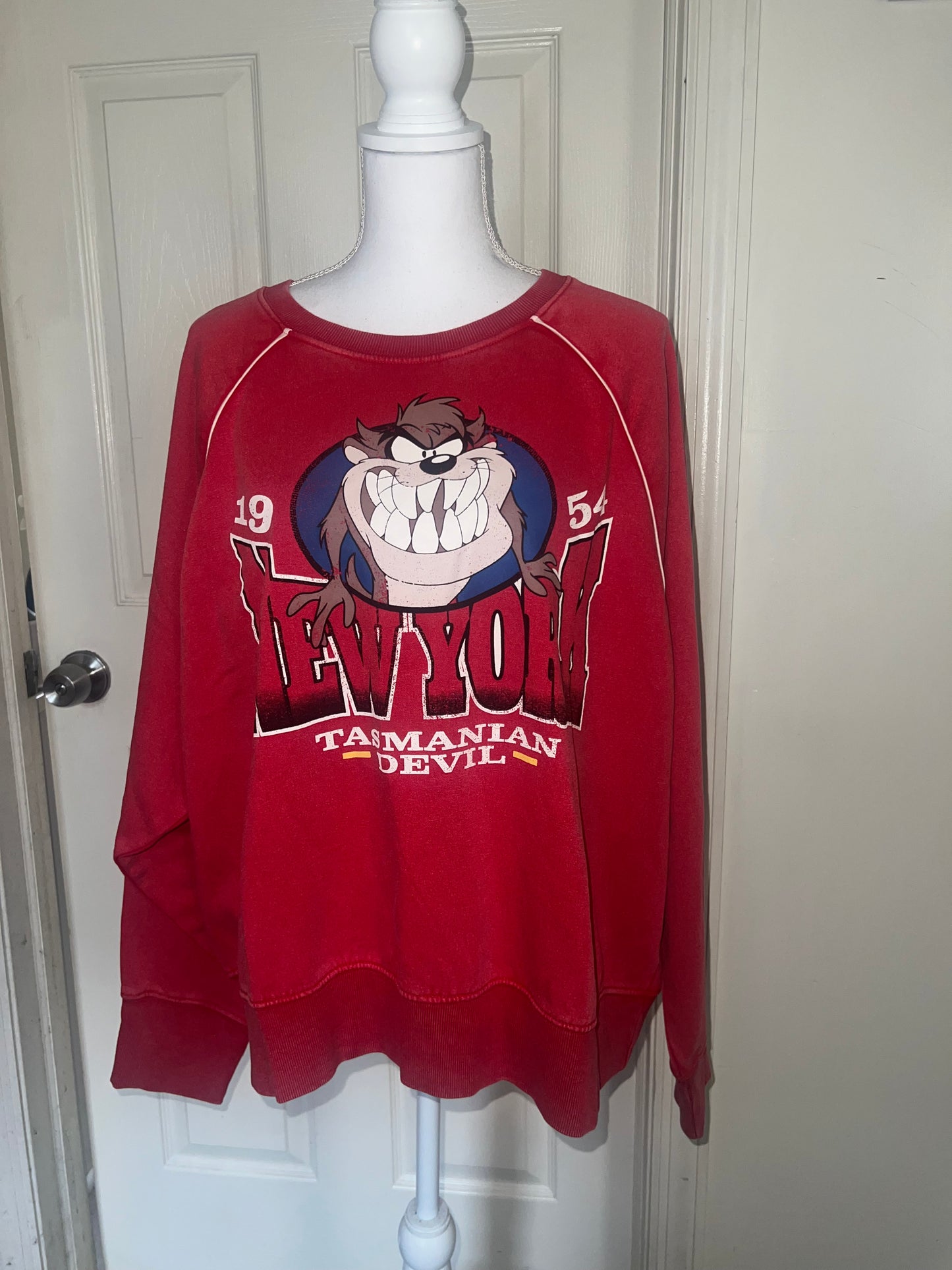 New York Looney Tunes Oversized Sweatshirt