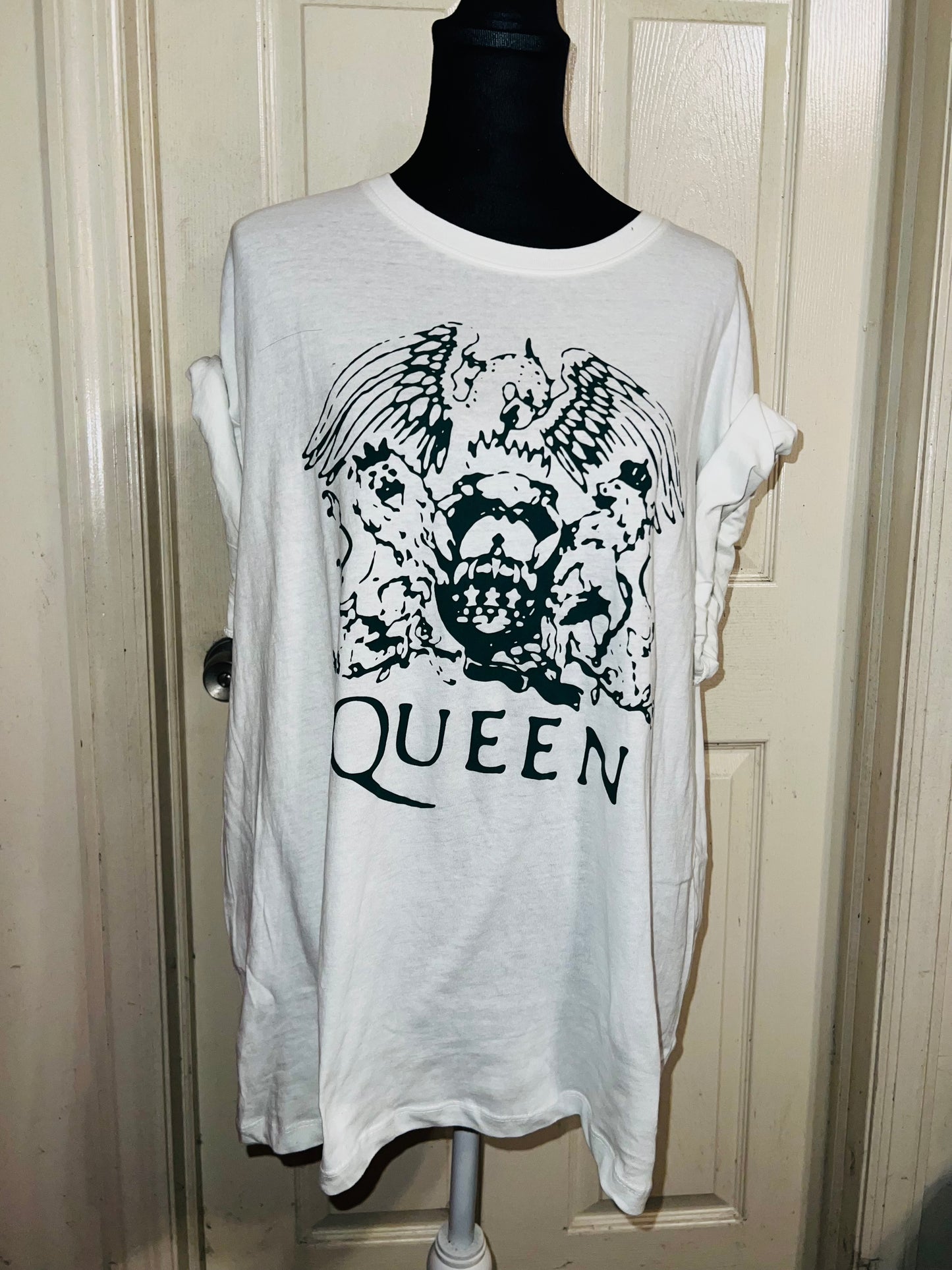 Queen Oversized Distressed Tee