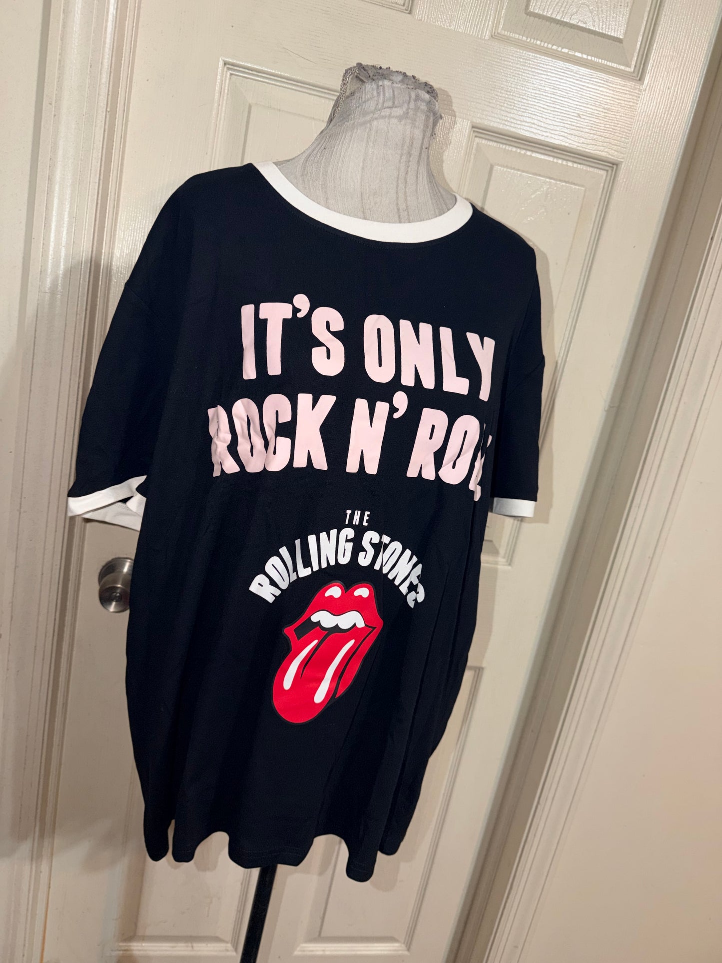 The Rolling Stones Oversized Distressed Raglan Tee