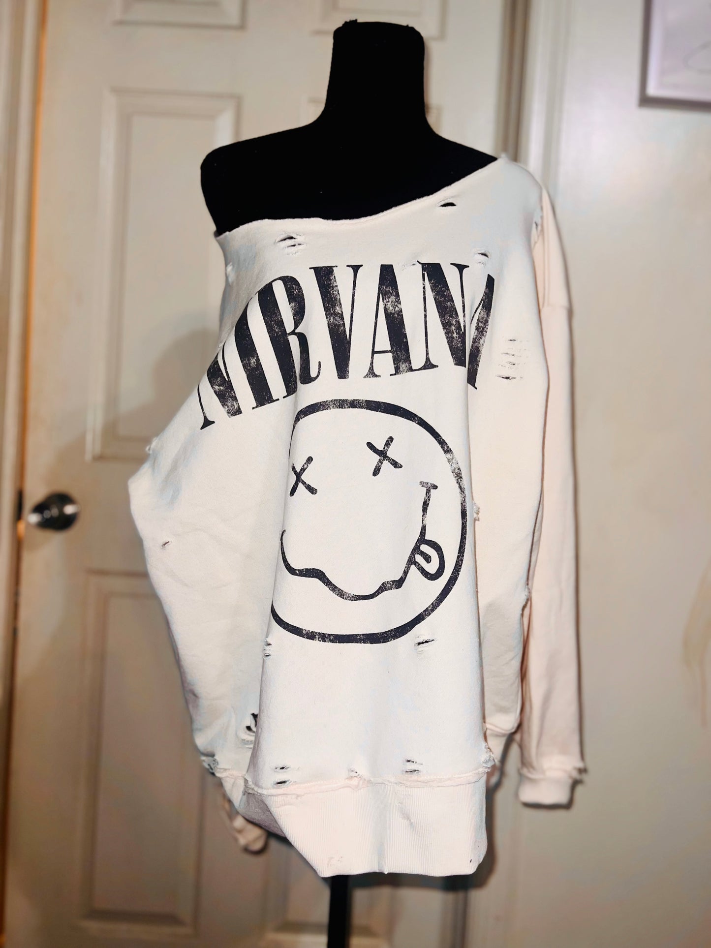 Nirvana Oversized Cream Sweatshirt