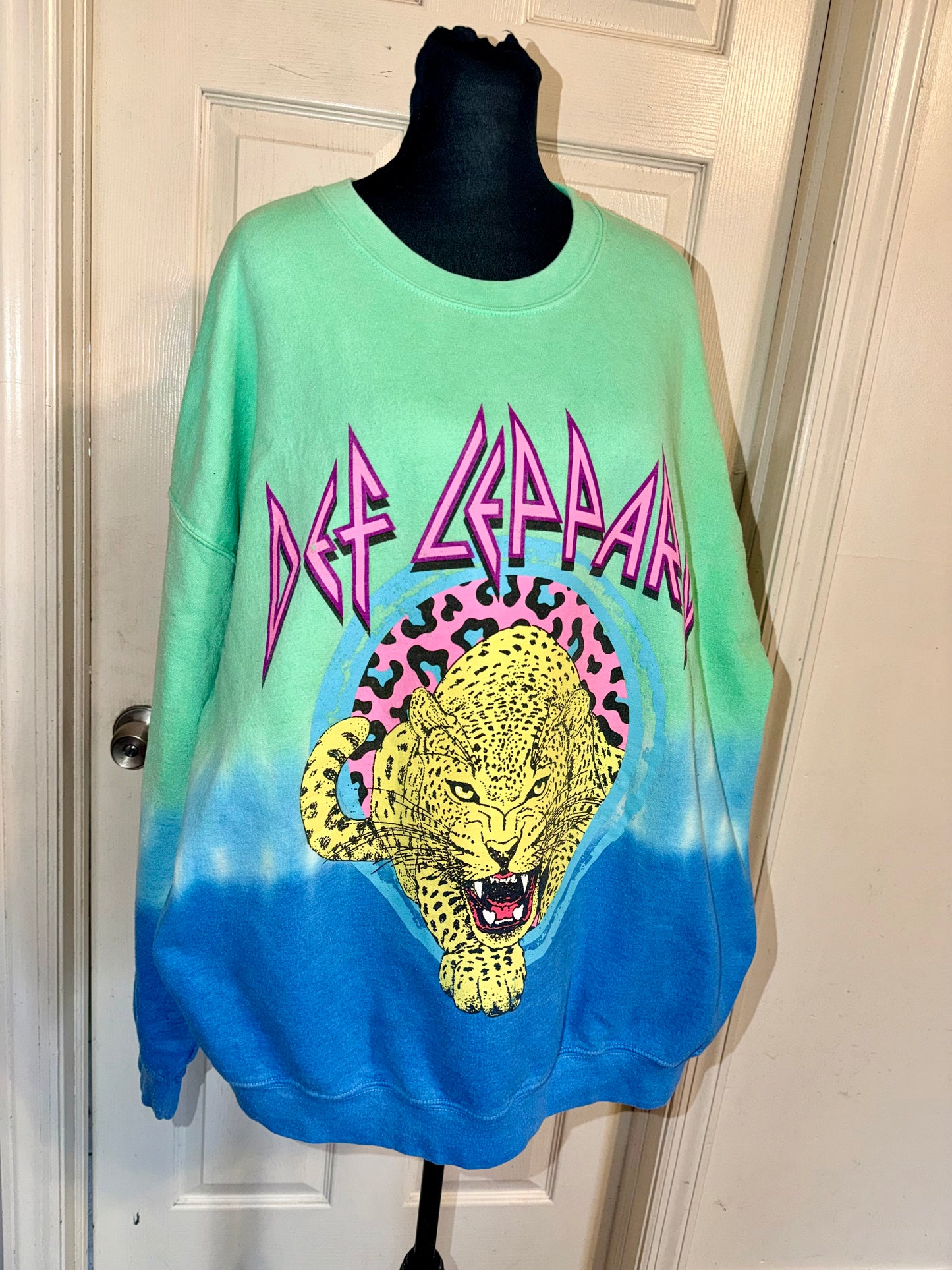 Def Leppard Oversized Sweatshirt