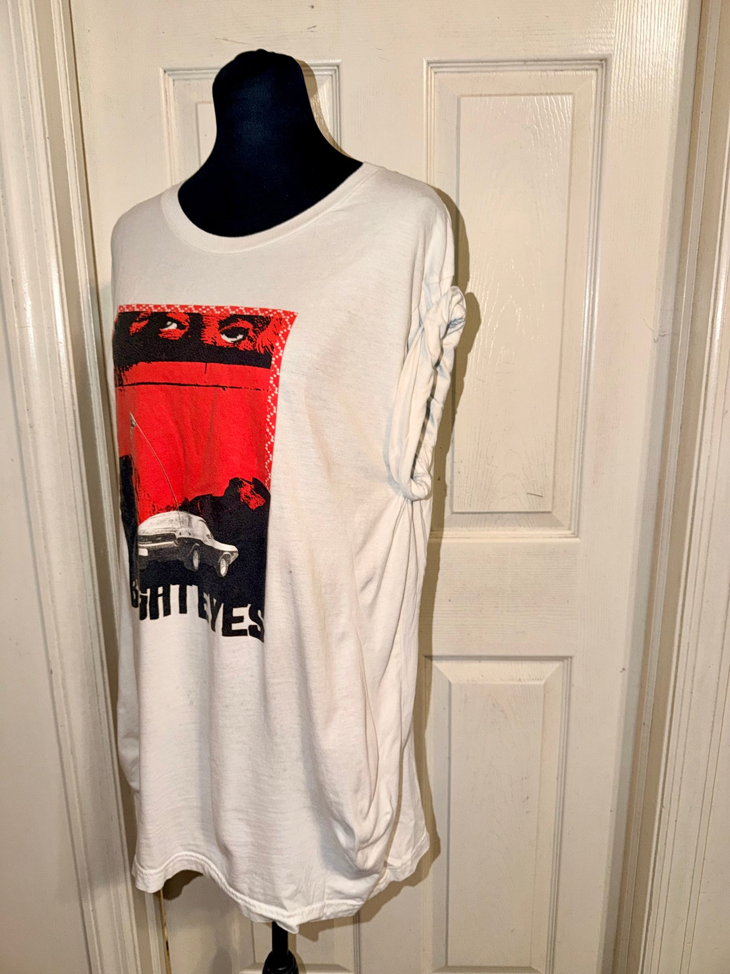 Bright Eyes Oversized Tee
