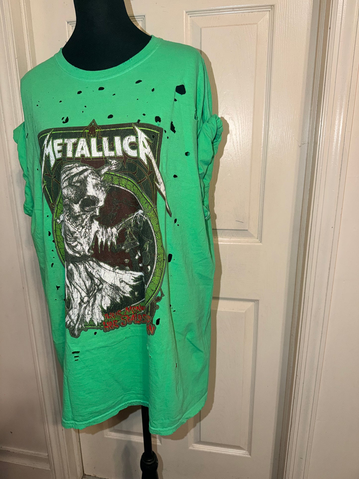 Metallica Oversized Distressed Tee