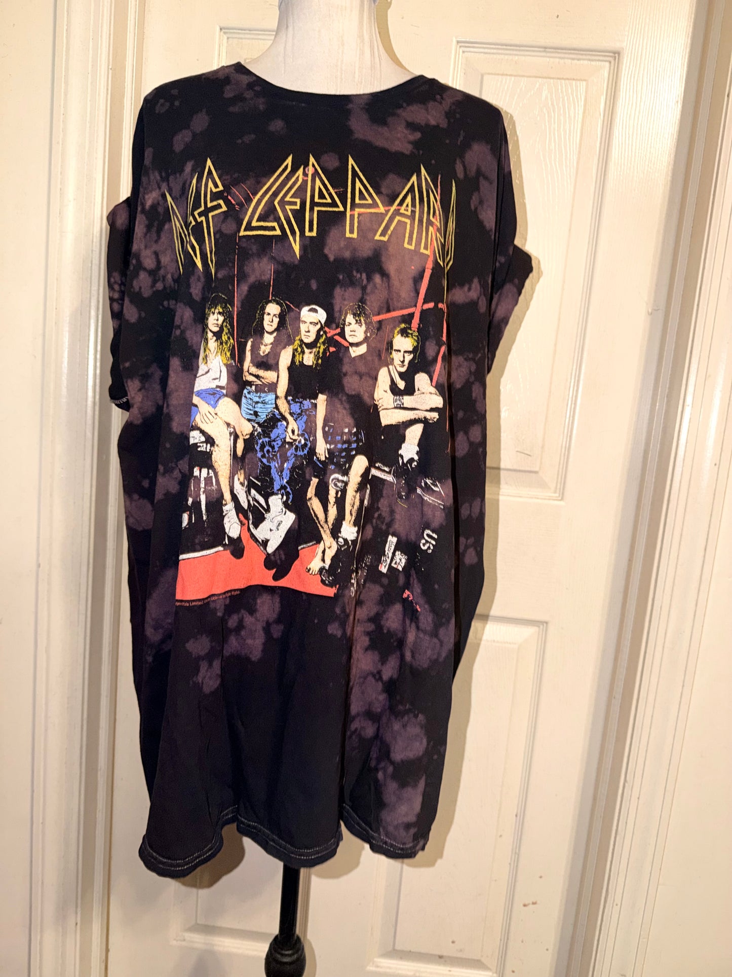 Def Leppard Oversized Tee