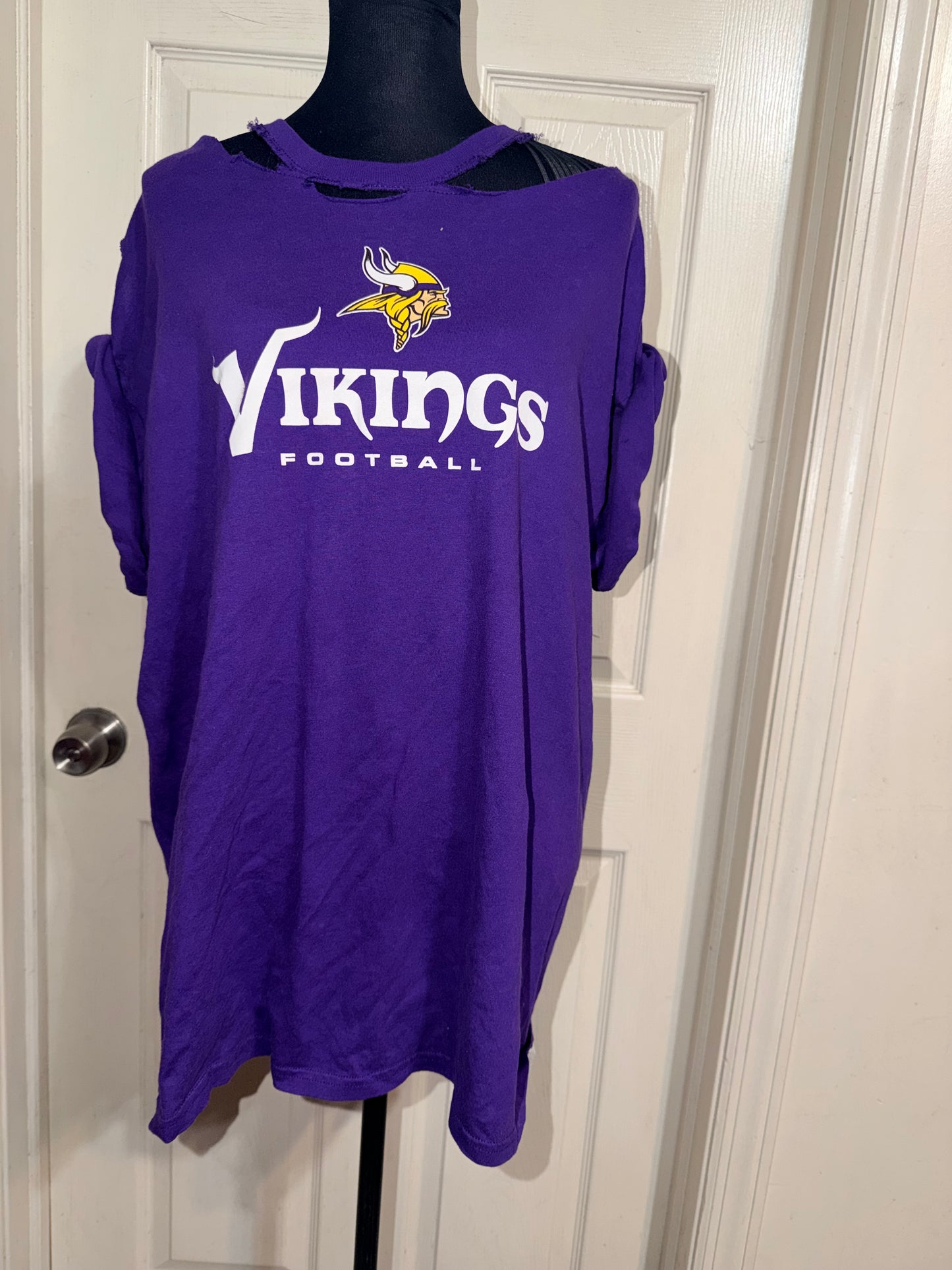 Minnesota Vikings Oversized Distressed Tee