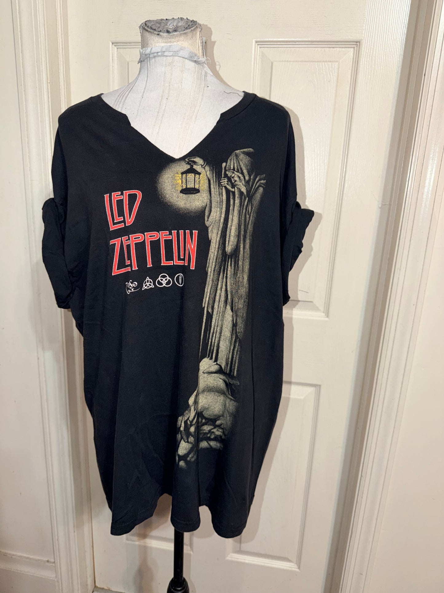 Led Zeppelin Oversized Distressed Tee