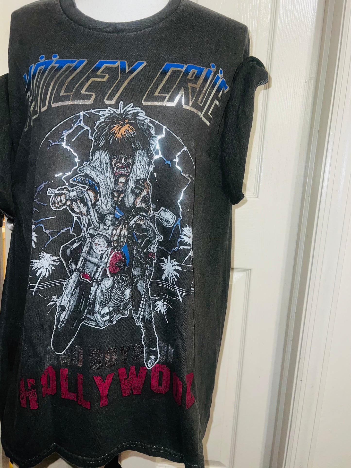 Motley Crue Oversized Distressed Tee