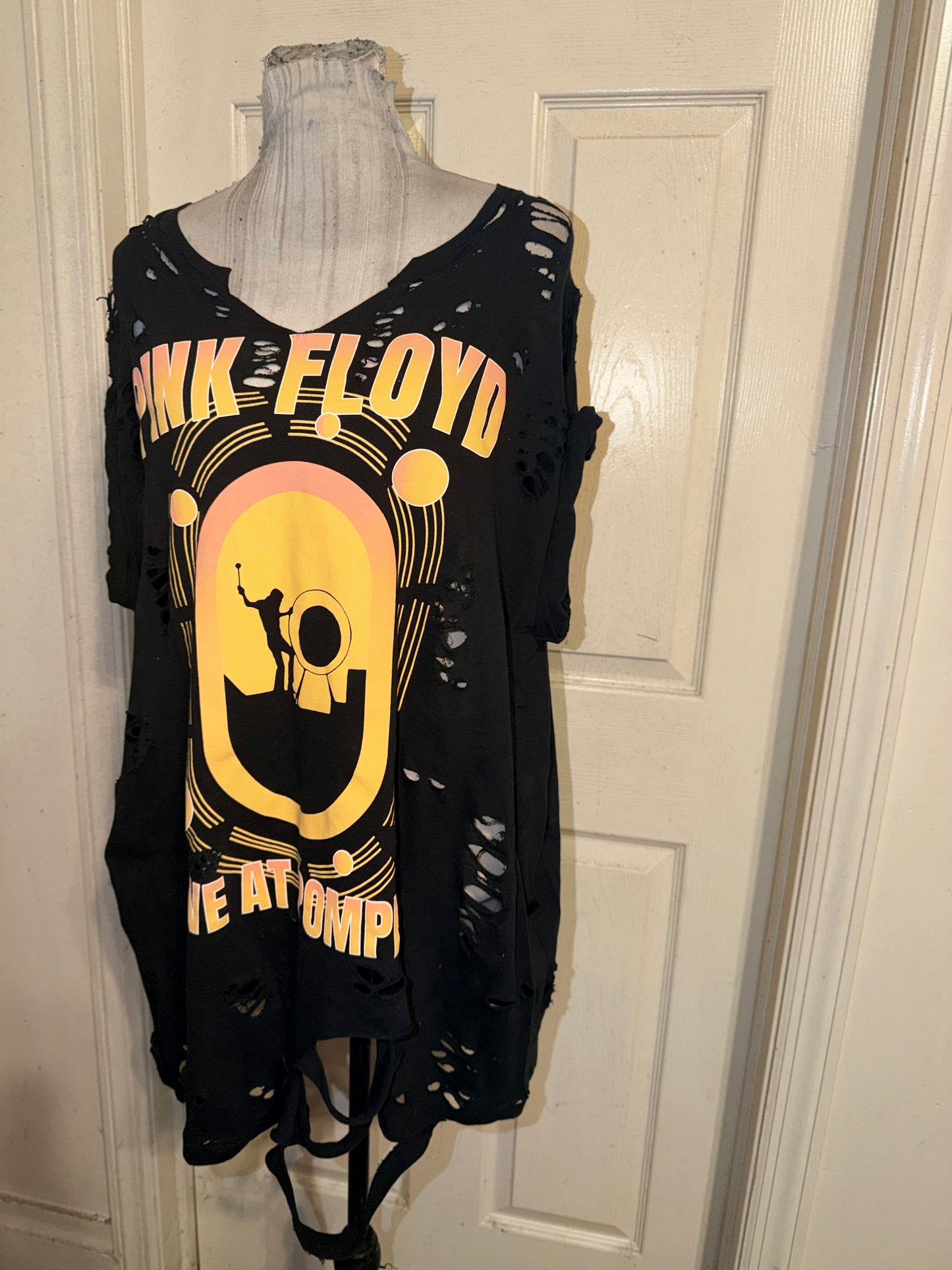 Pink Floyd Oversized Distressed Tee (as is)