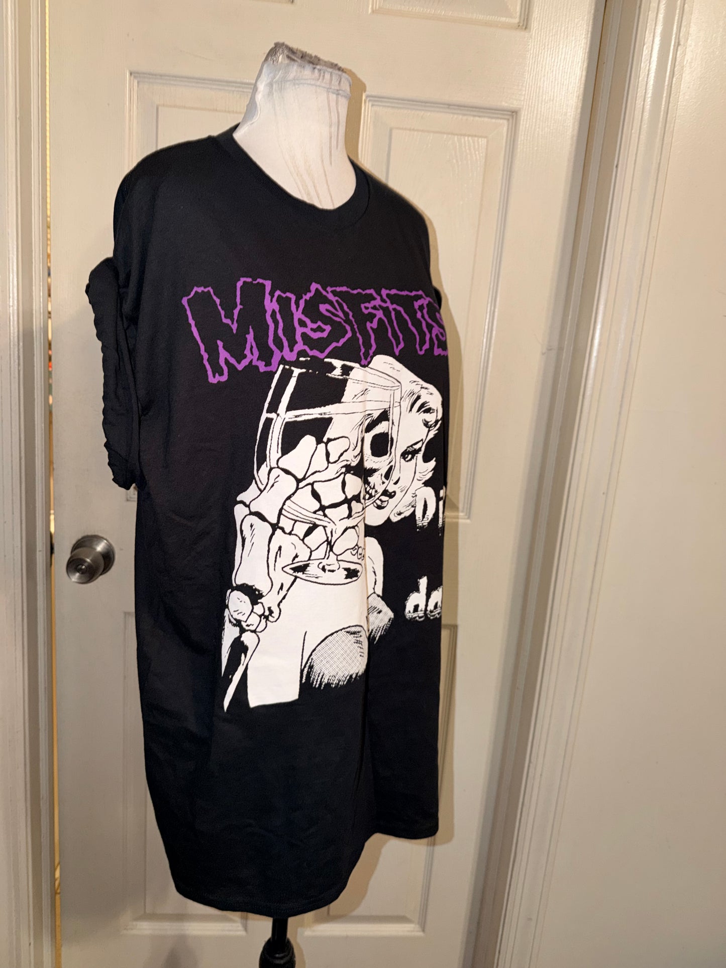 Misfits Oversized Distressed Tee