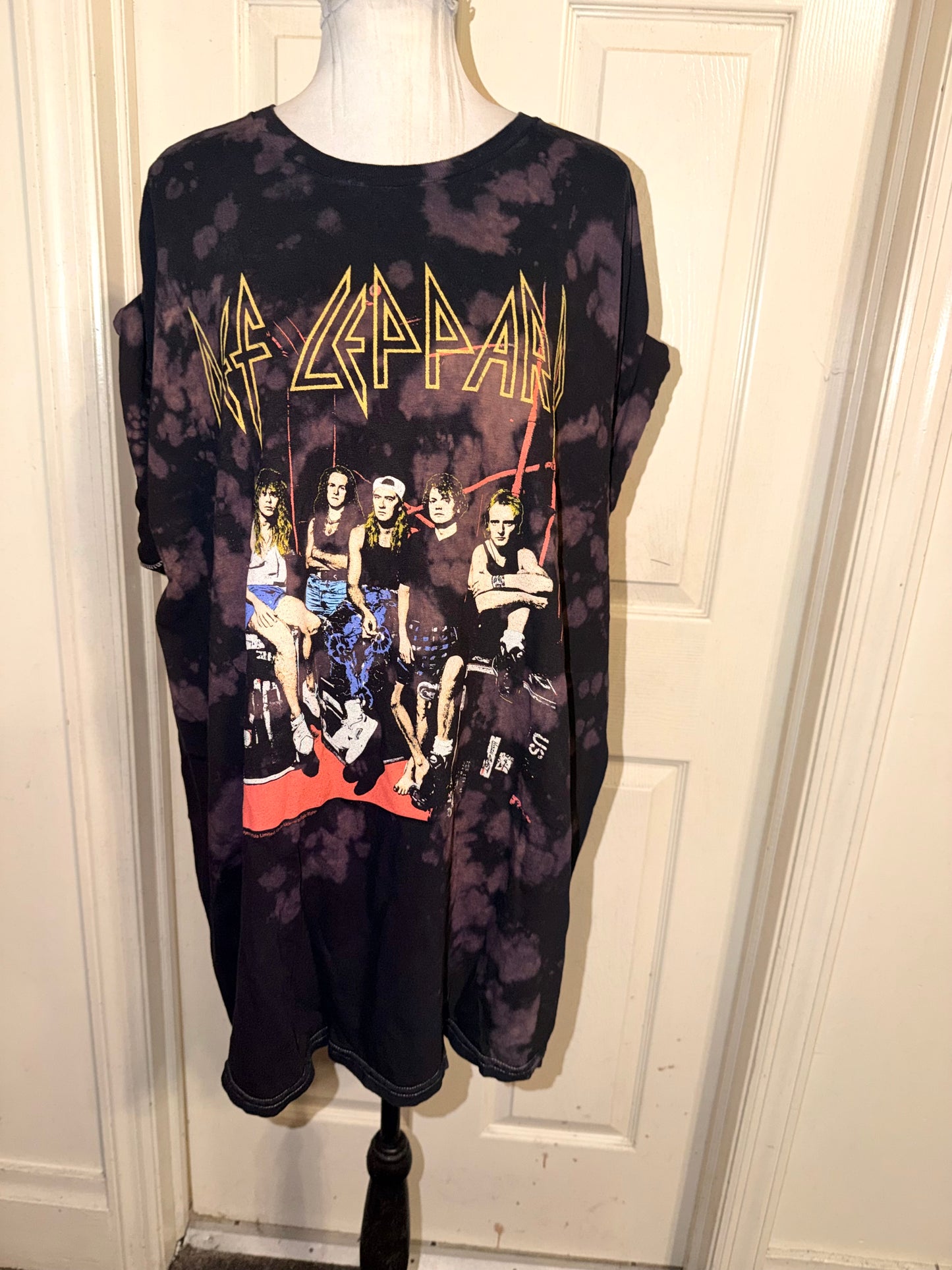 Def Leppard Oversized Tee