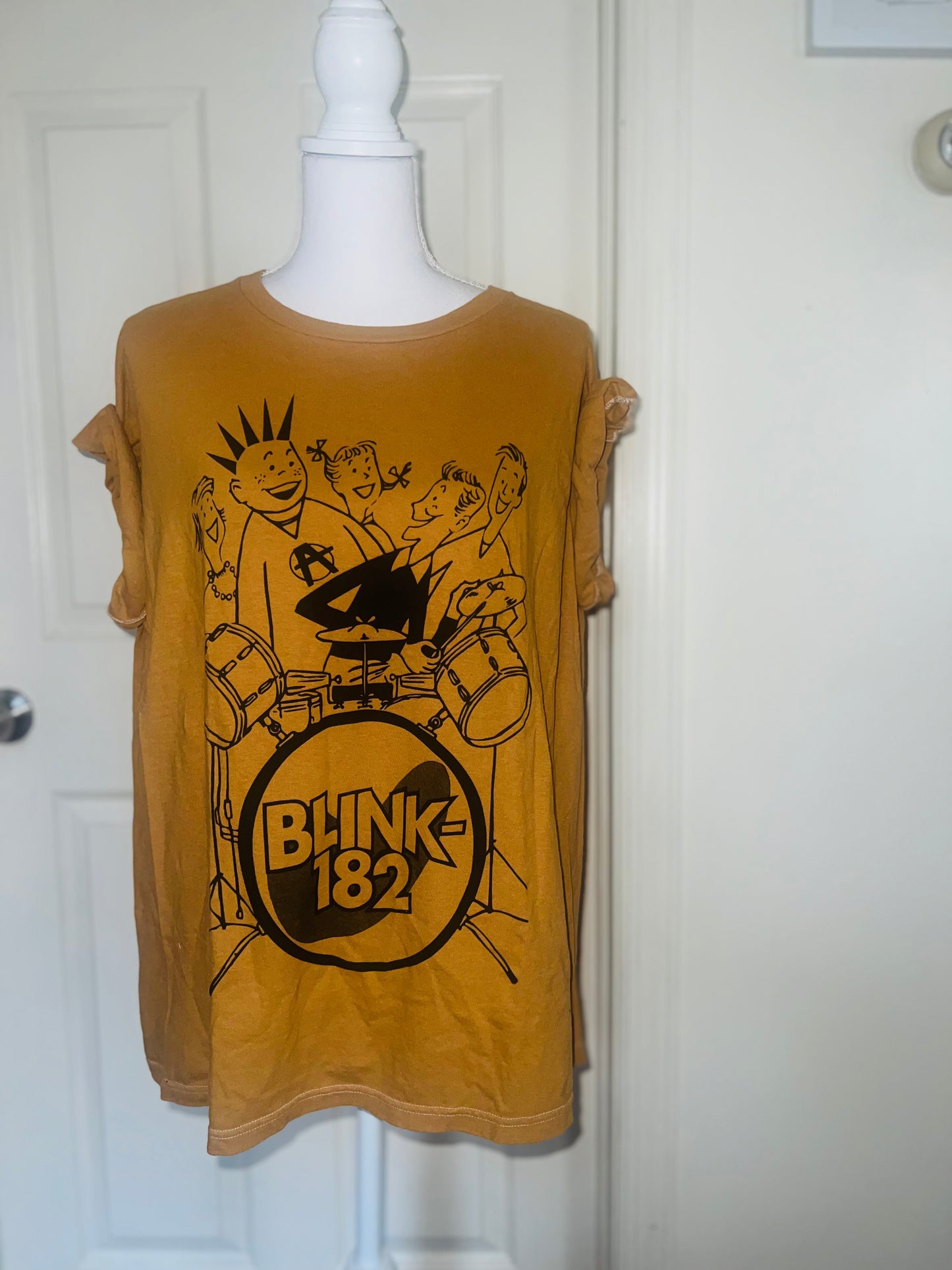 Blink 182 Oversized Distressed Tee