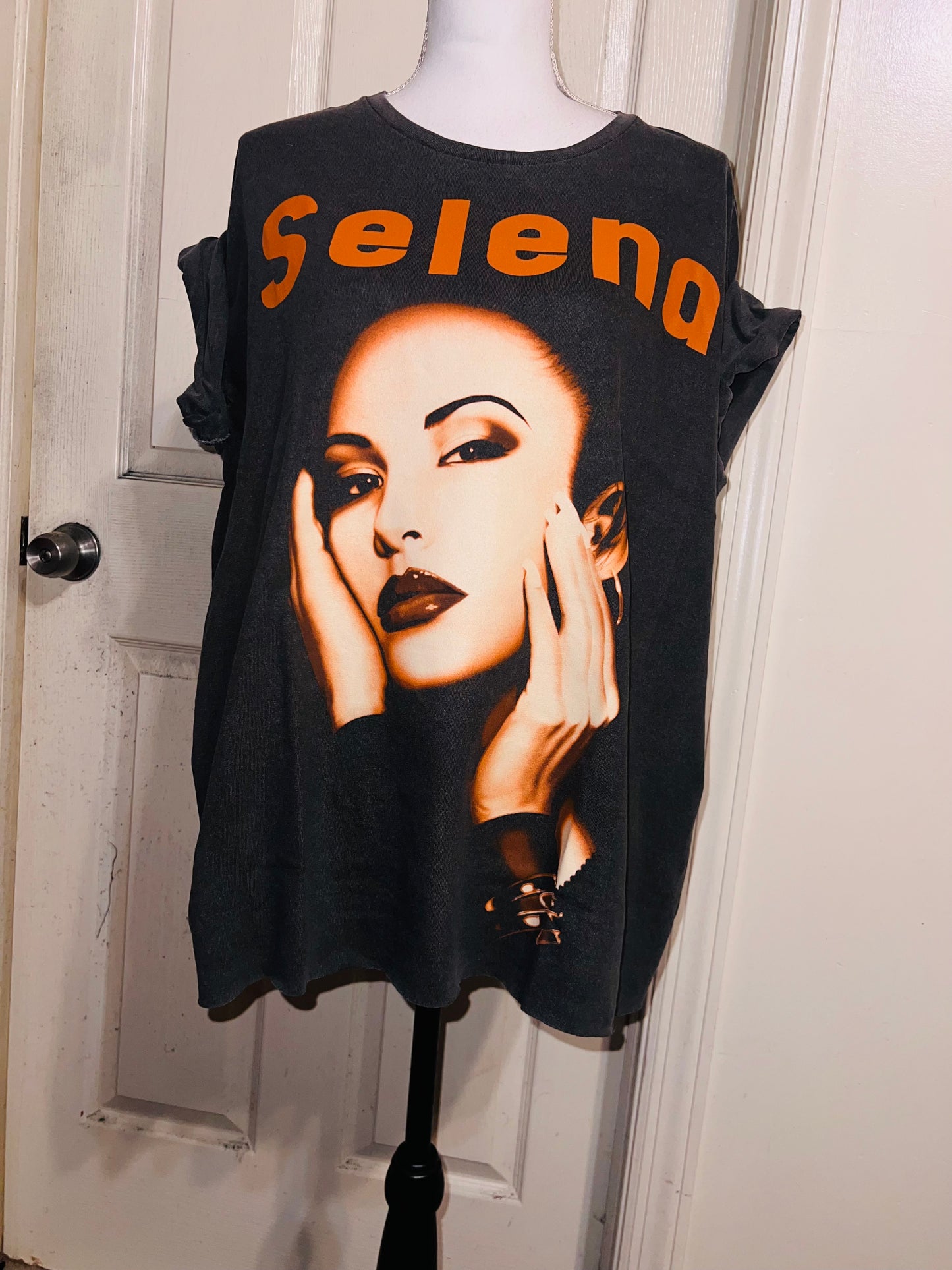 Selena Oversized Distressed Tee