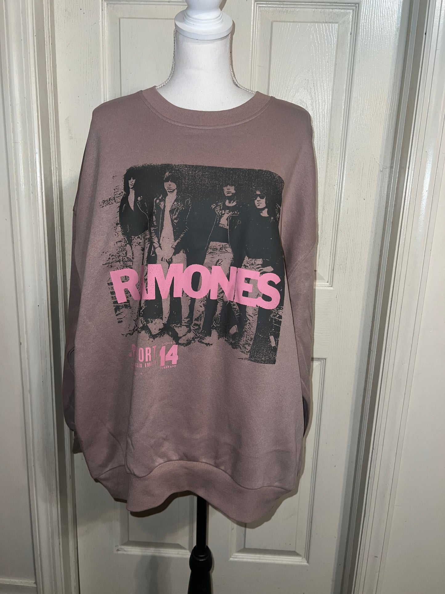 Ramones Oversized Distressed Tee