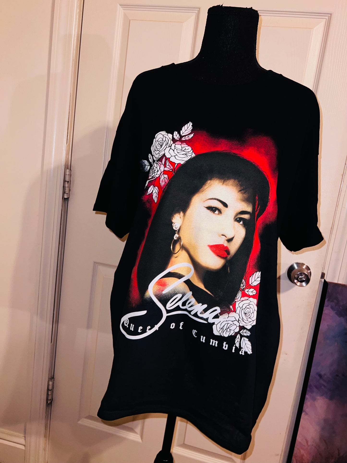 Selena Oversized Distressed Tee