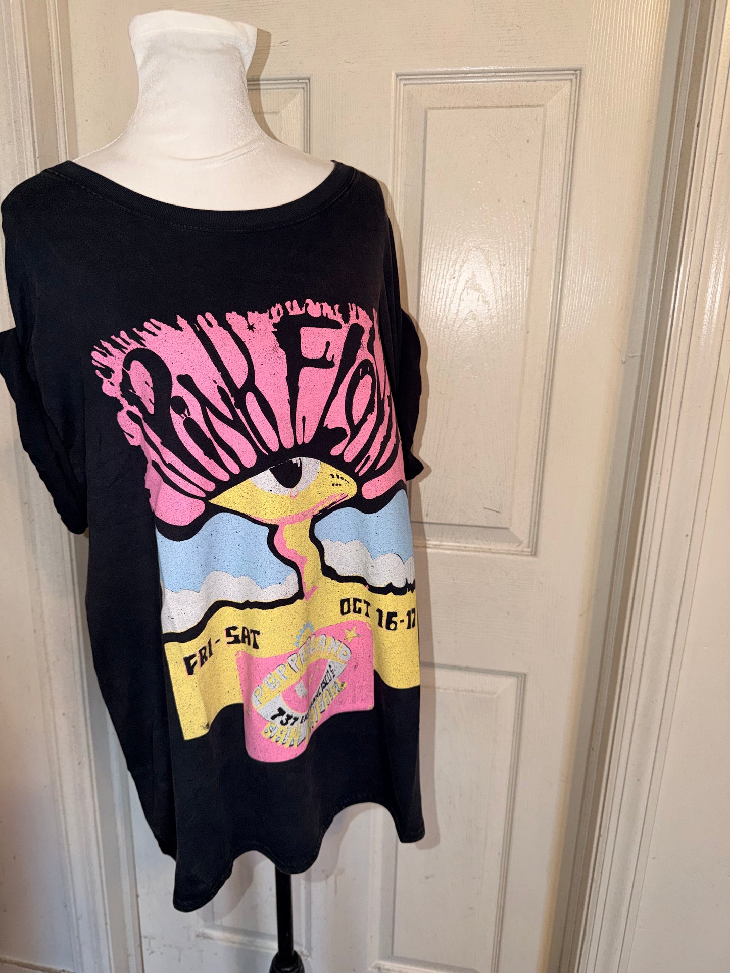 Pink Floyd Oversized Distressed Tee