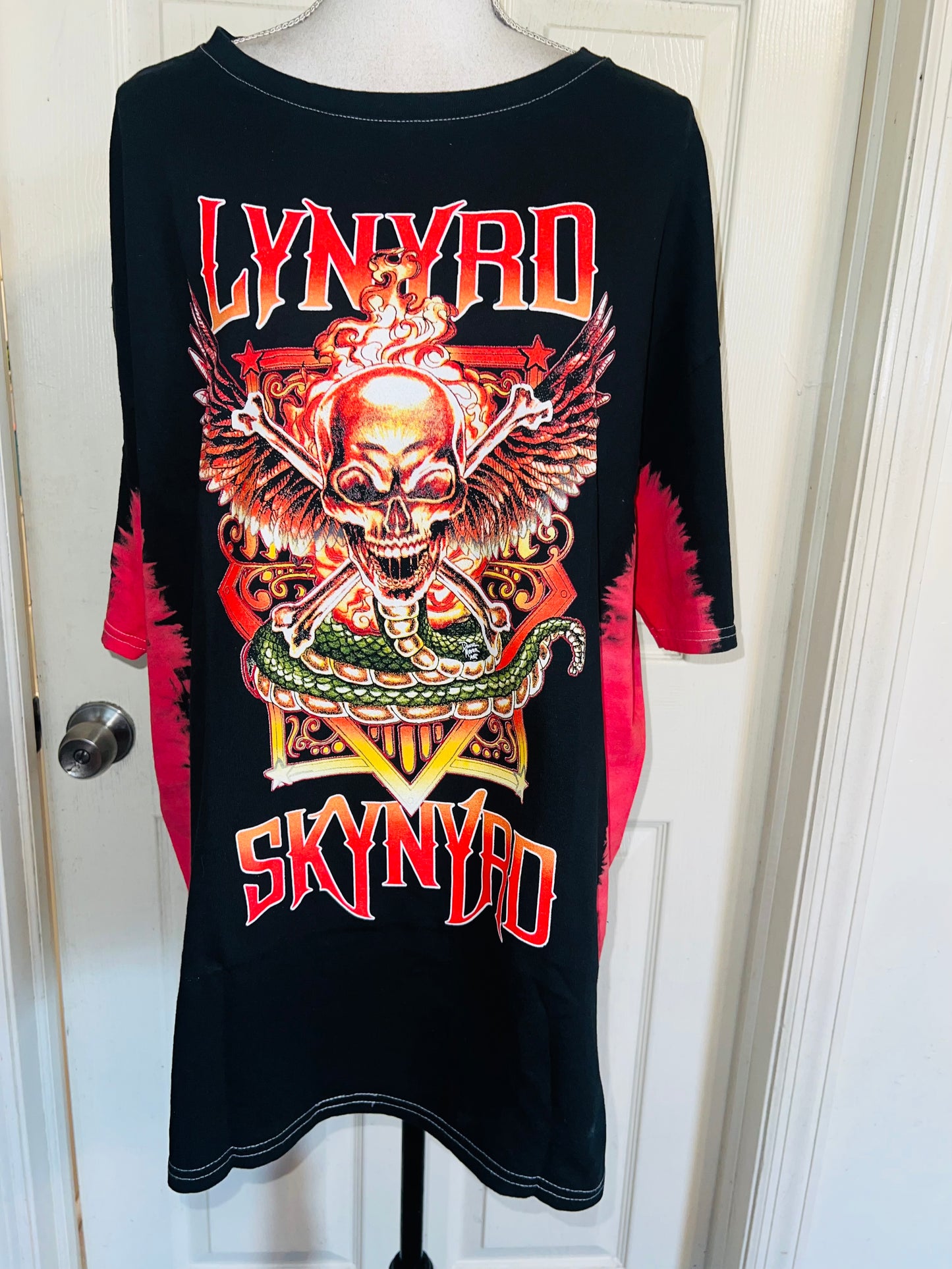 Lynyrd Skynyrd Oversized Distressed Tee