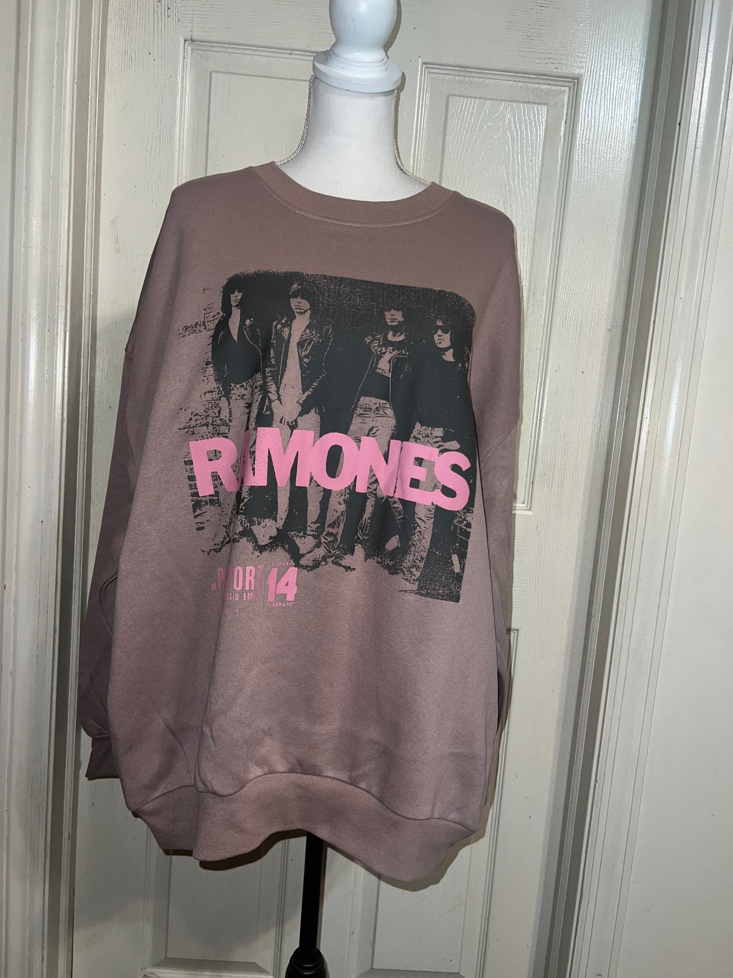 Ramones Oversized Distressed Tee