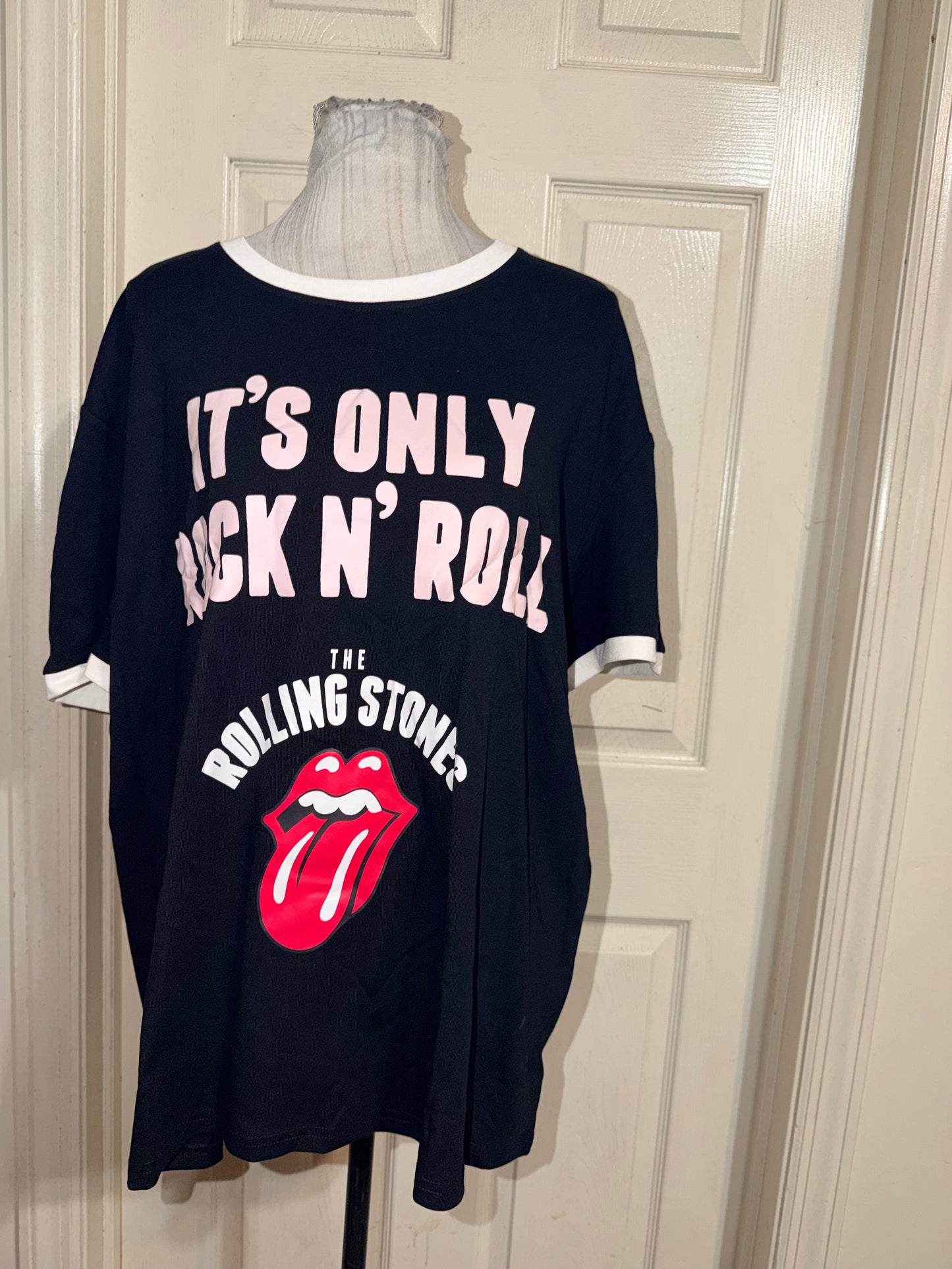 The Rolling Stones Oversized Distressed Raglan Tee