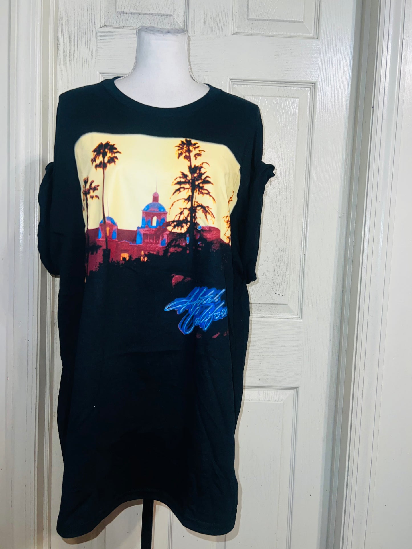 The Eagles Oversized Distressed Tee