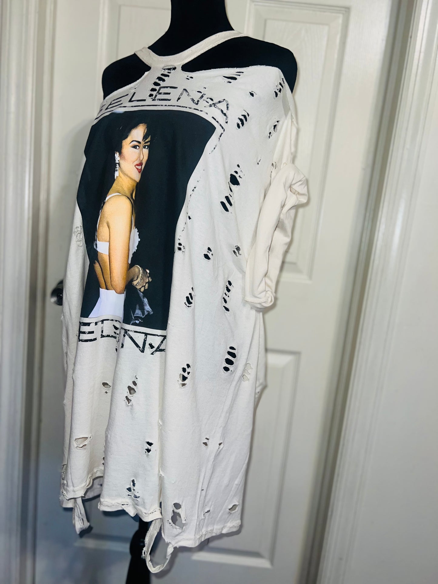 Selena Oversized Distressed Tee