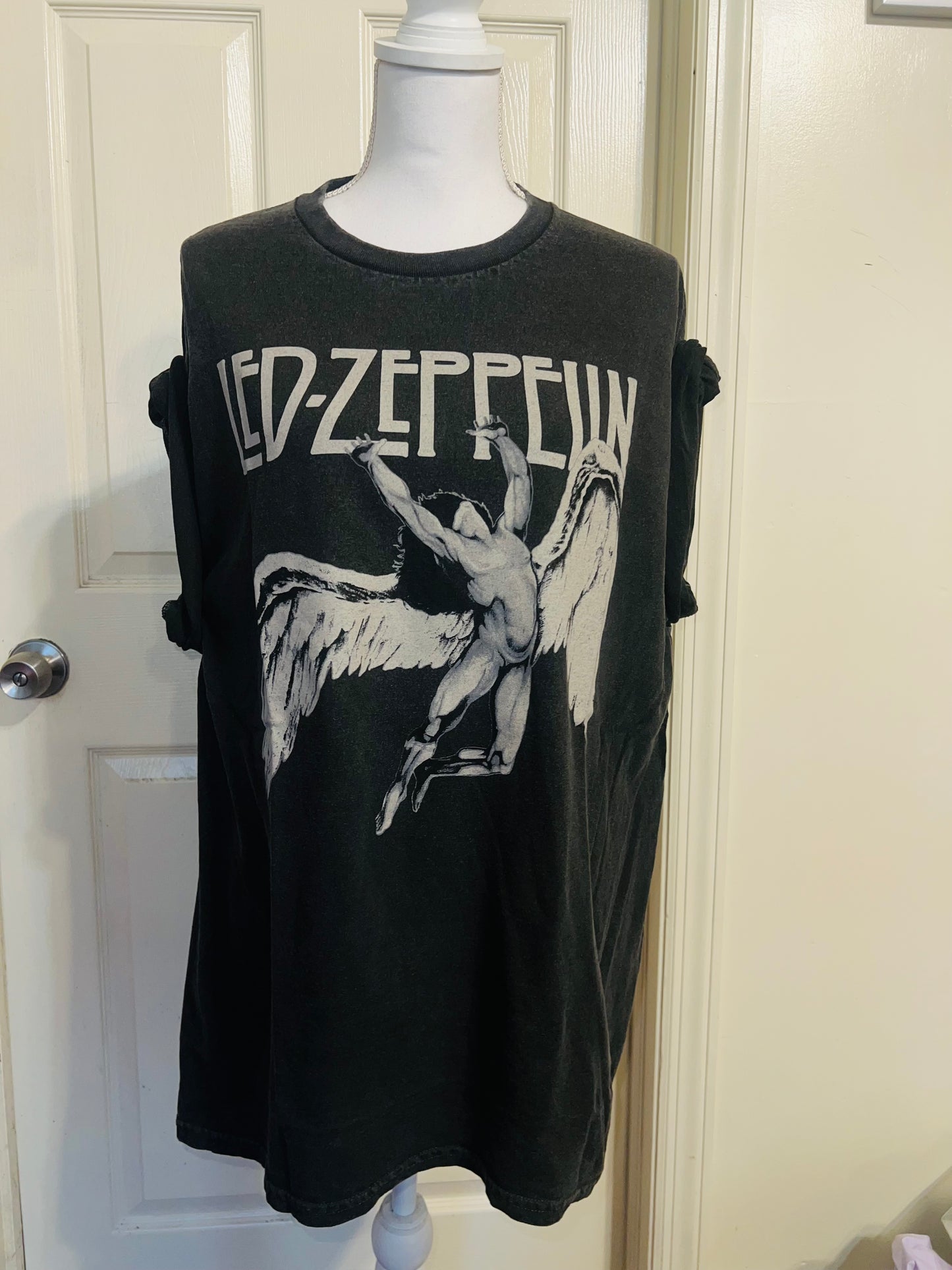 Led Zeppelin Oversized Distressed Tee