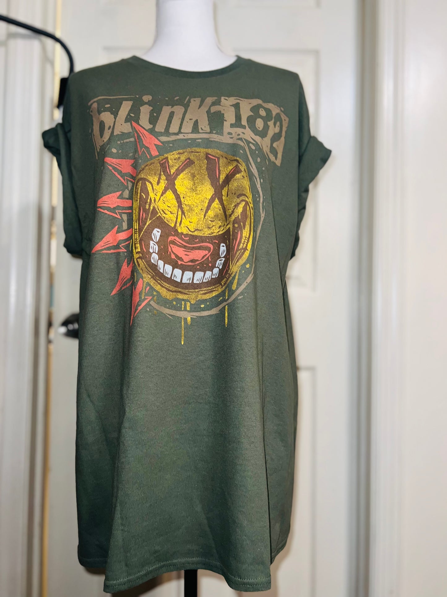 Blink 182 Oversized Distressed Tee