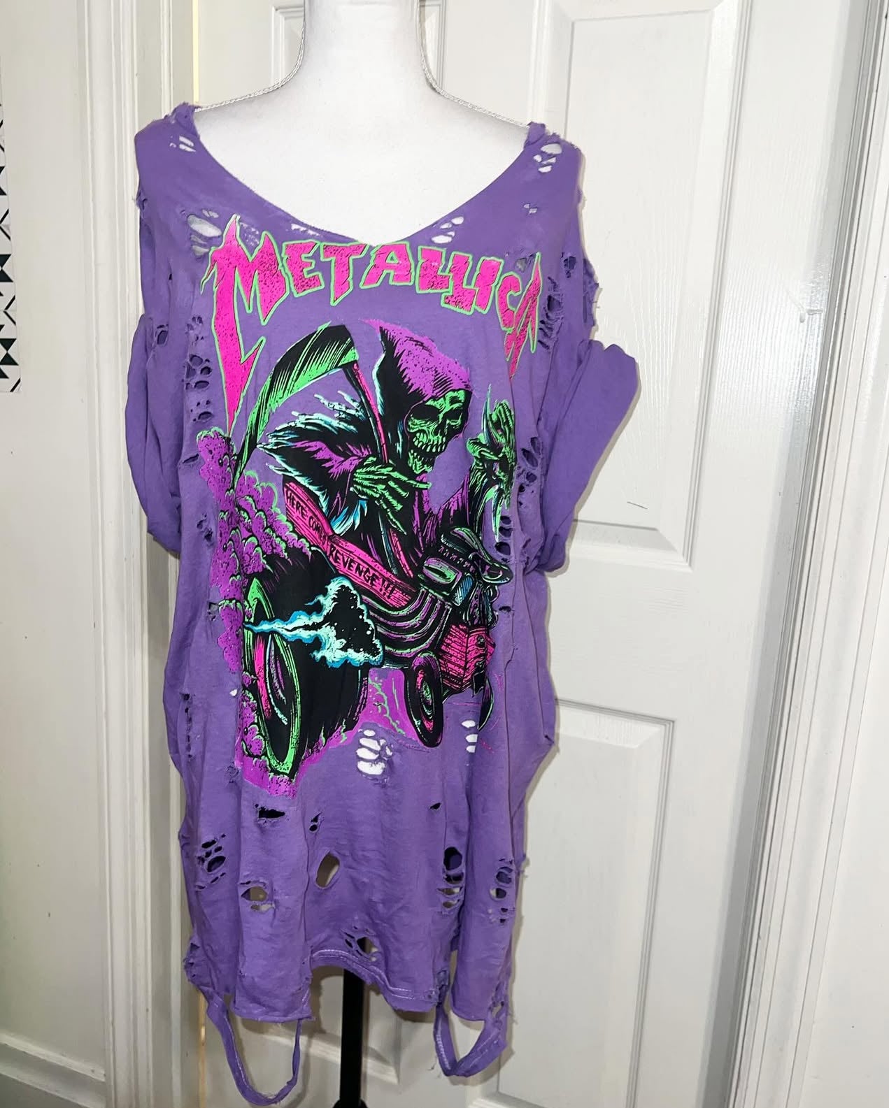 Metallica Oversized Distressed Tee