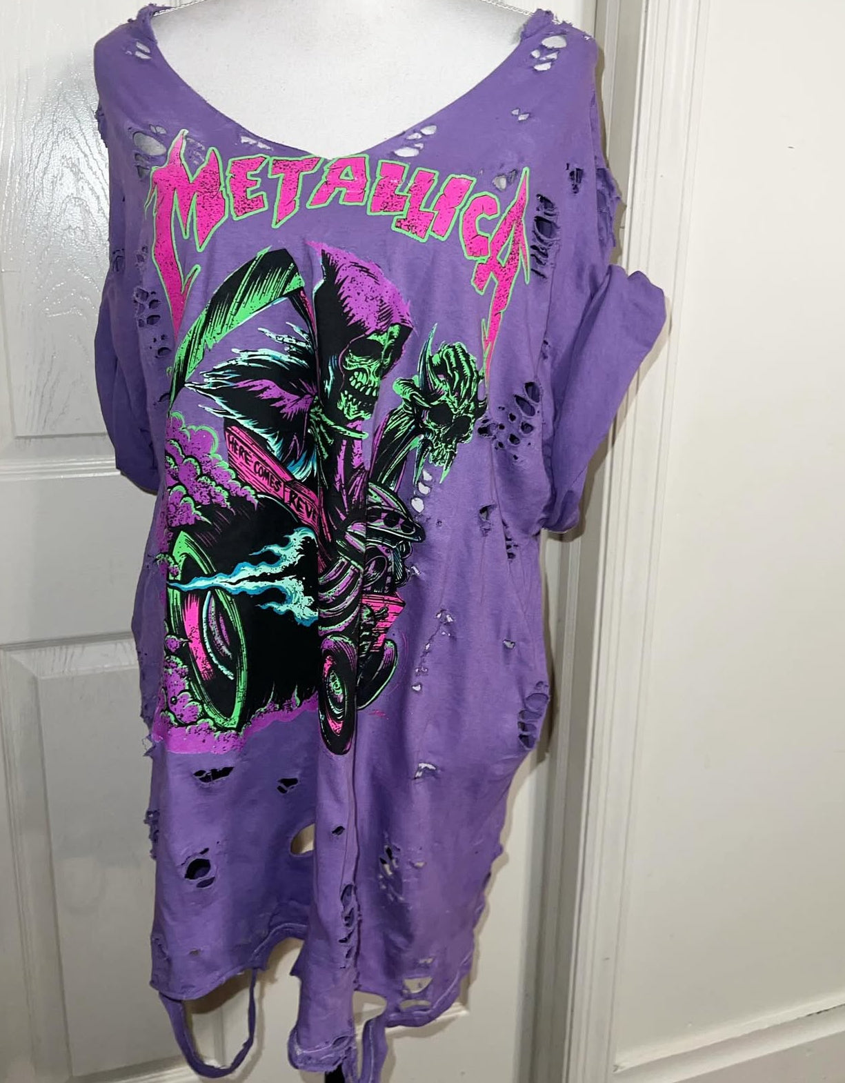 Metallica Oversized Distressed Tee