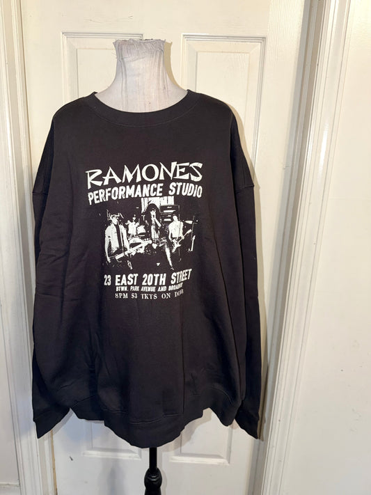 Ramones Oversized Sweatshirt