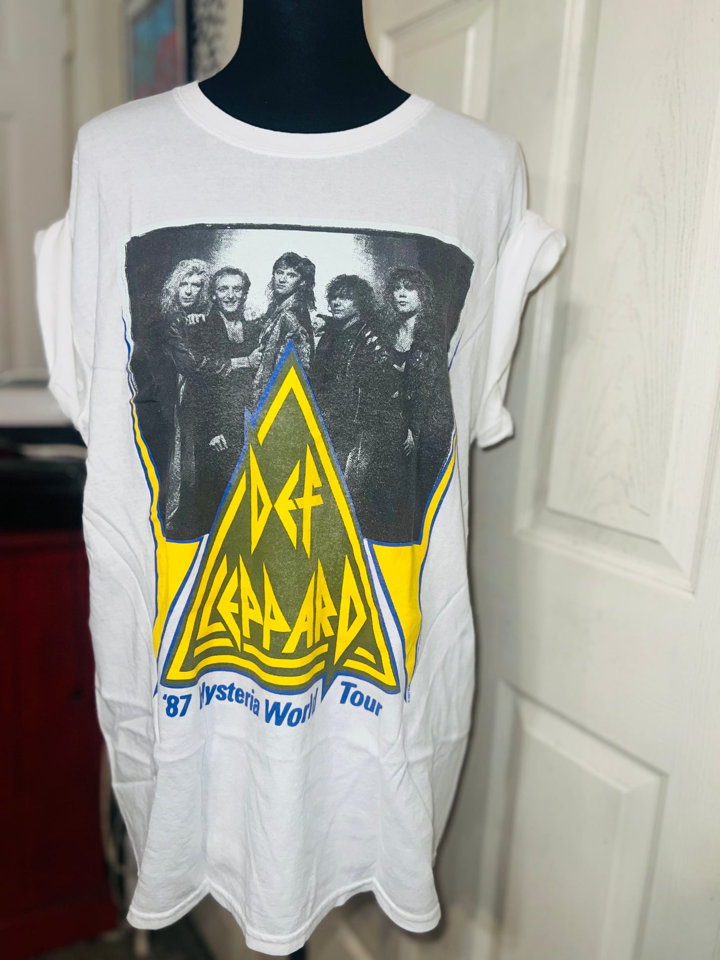 Def Leppard Oversized Distressed Tee