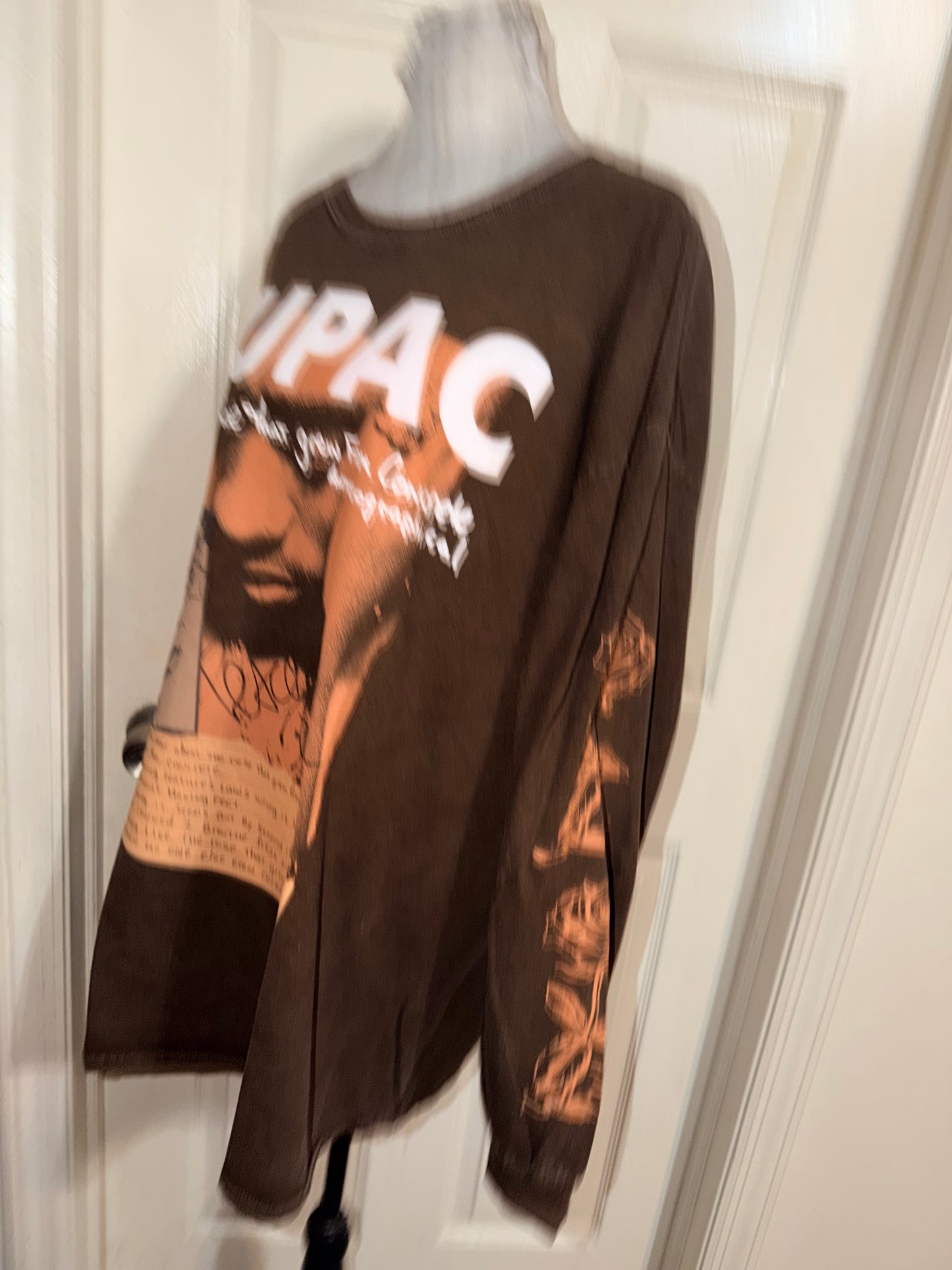 Tupac Oversized Distressed Long Sleeve Tee