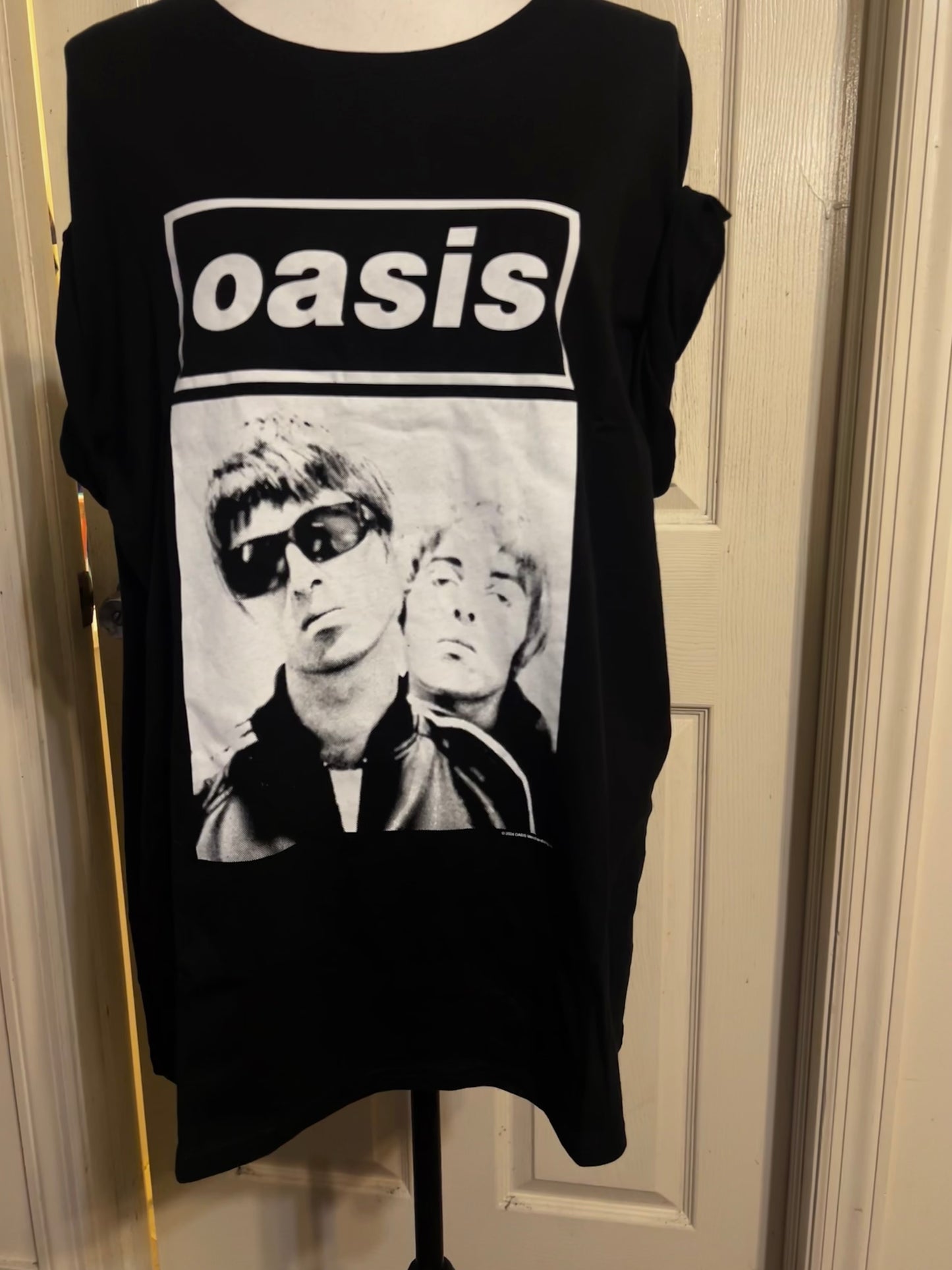 Oasis Oversized Distressed Tee