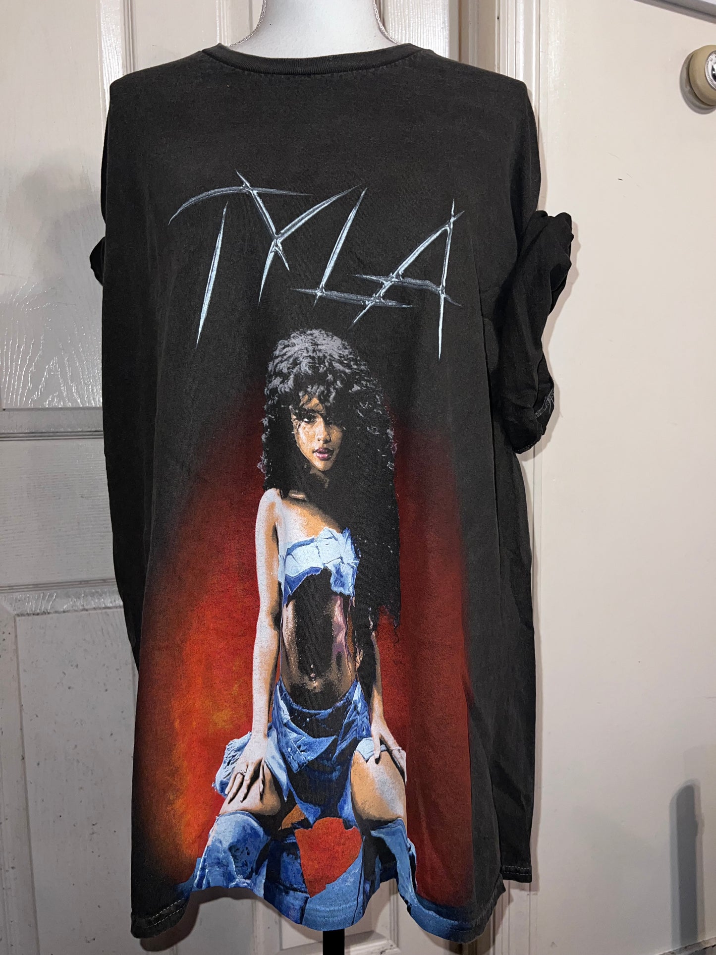 Tyla Oversized Disyressed Tee