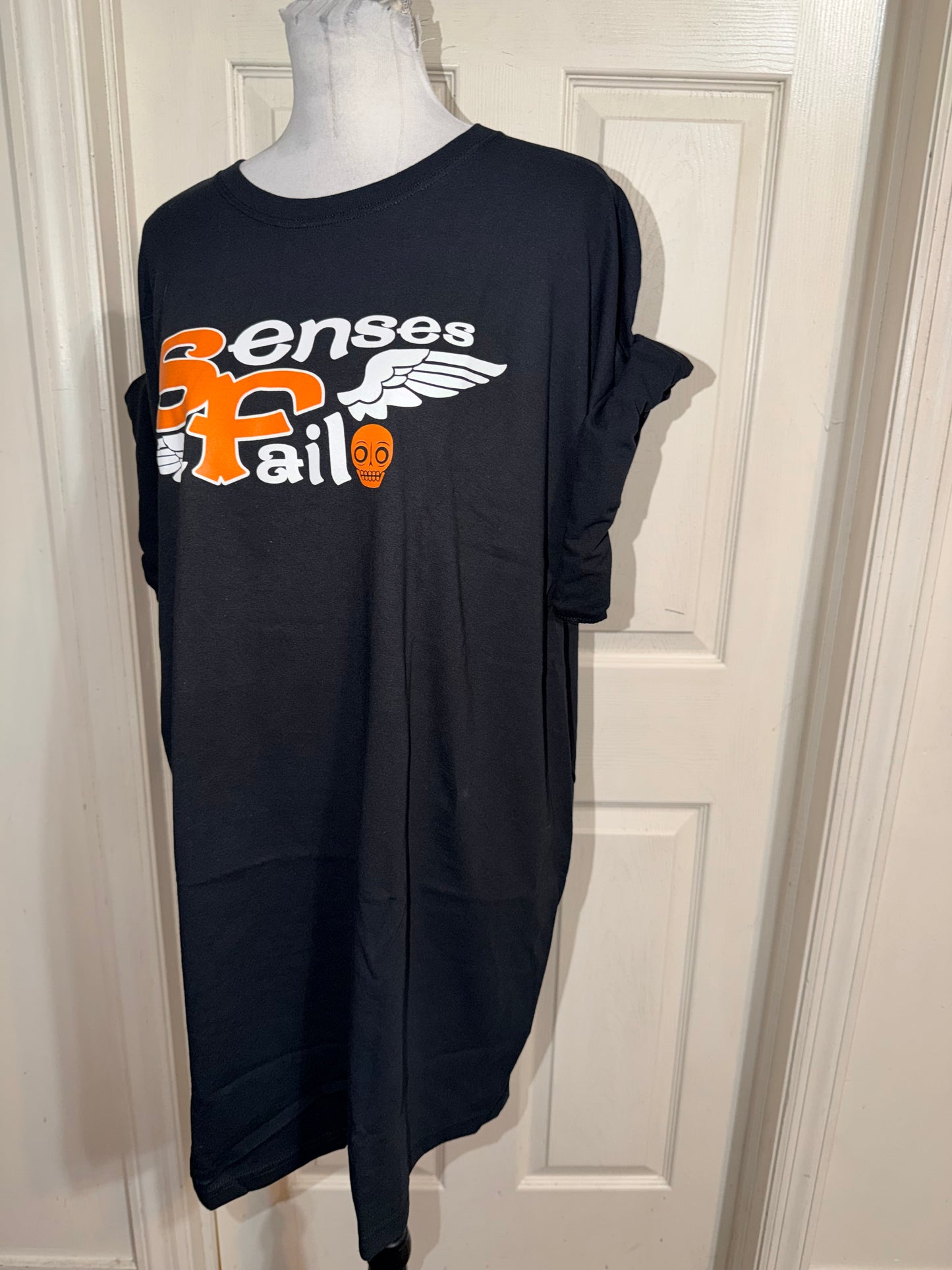 Senses Fail Oversized Distressed Tee