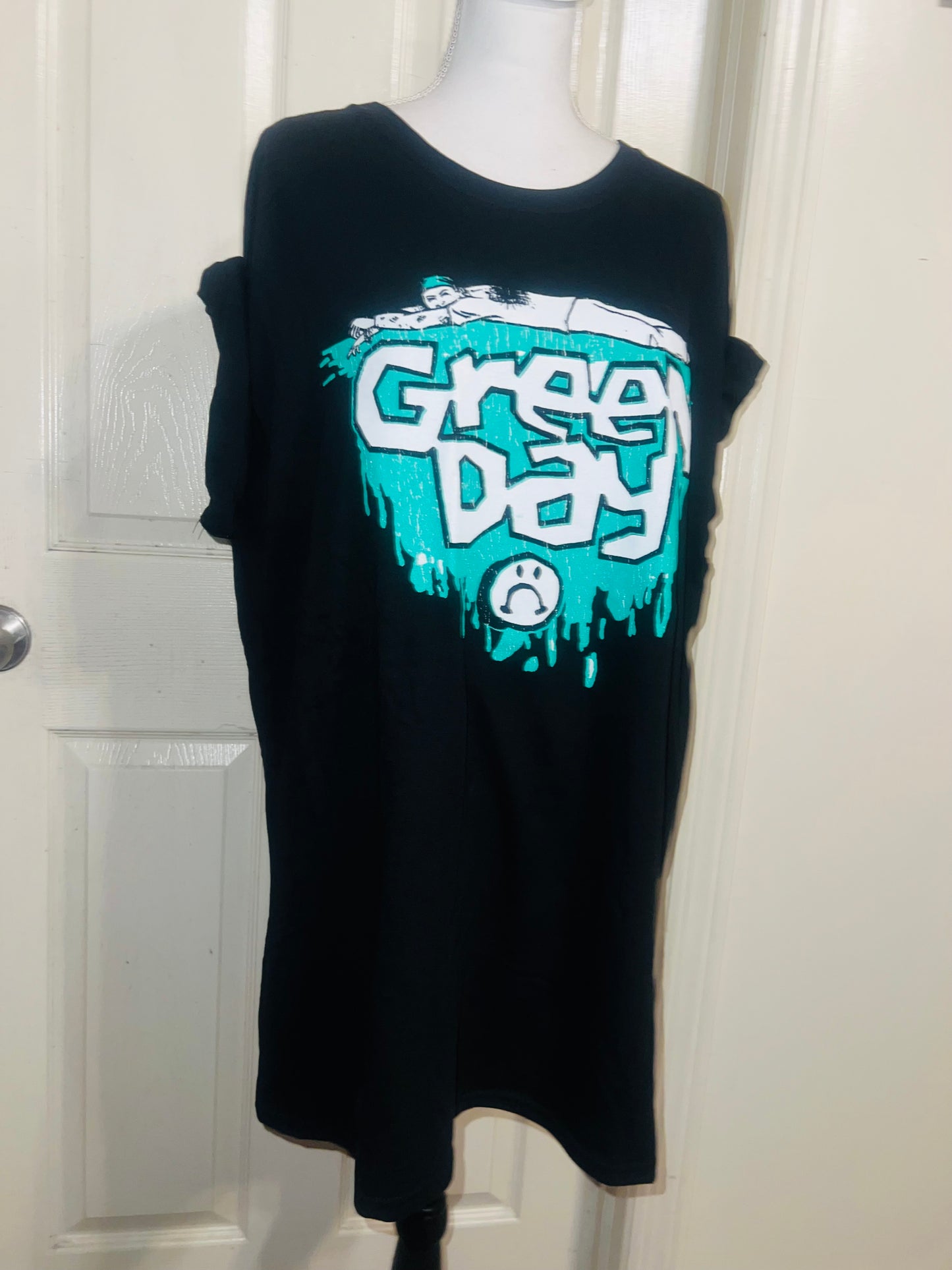 Green Day Oversized Distressed Tee