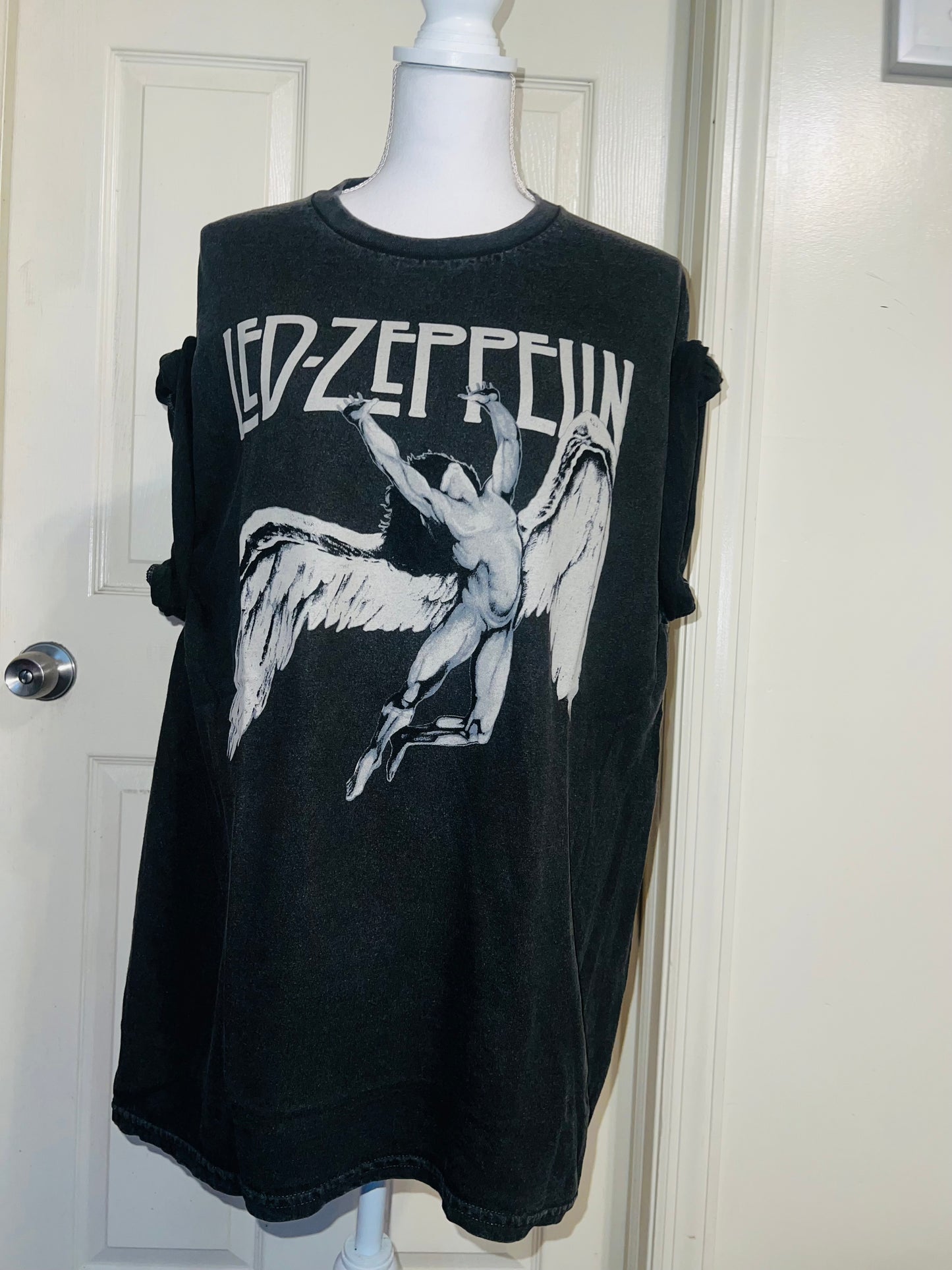 Led Zeppelin Oversized Distressed Tee