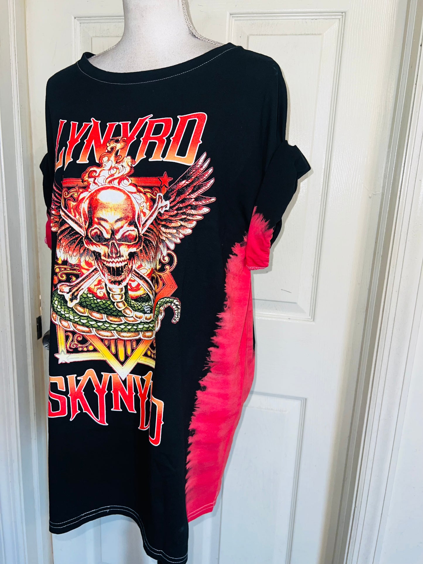 Lynyrd Skynyrd Oversized Distressed Tee