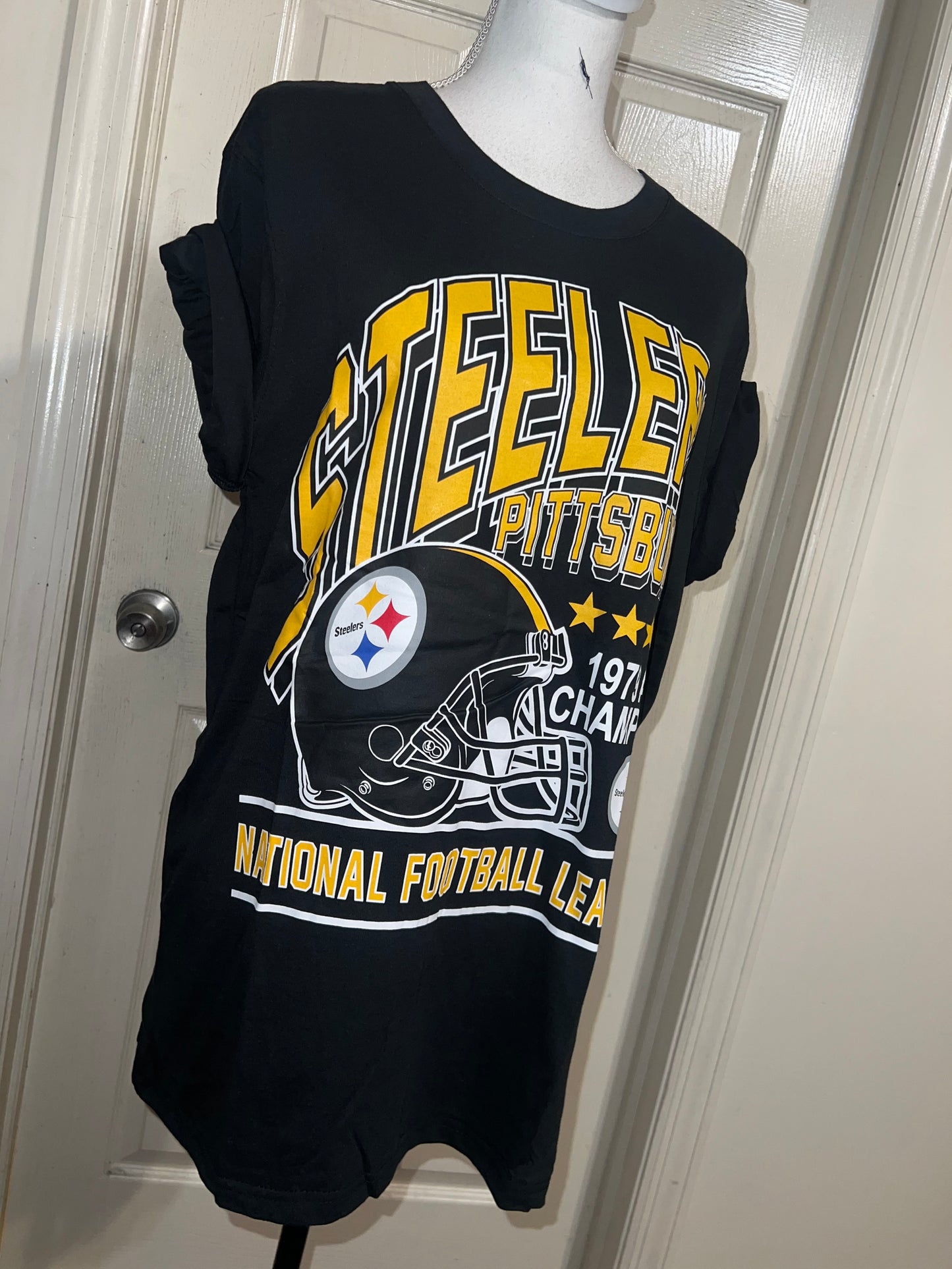 Pittsburgh Steelers Oversized Distressed Tee