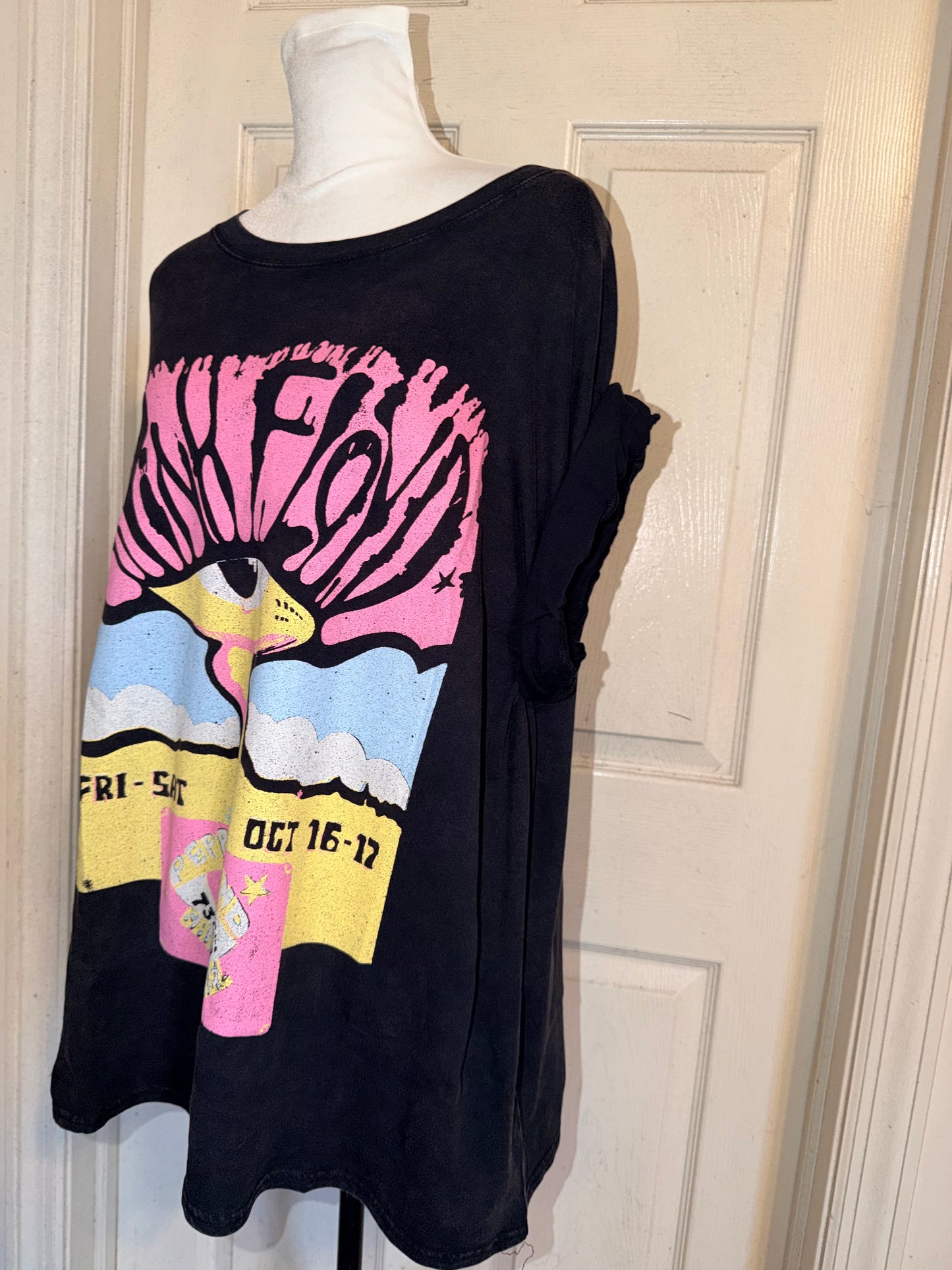 Pink Floyd Oversized Distressed Tee