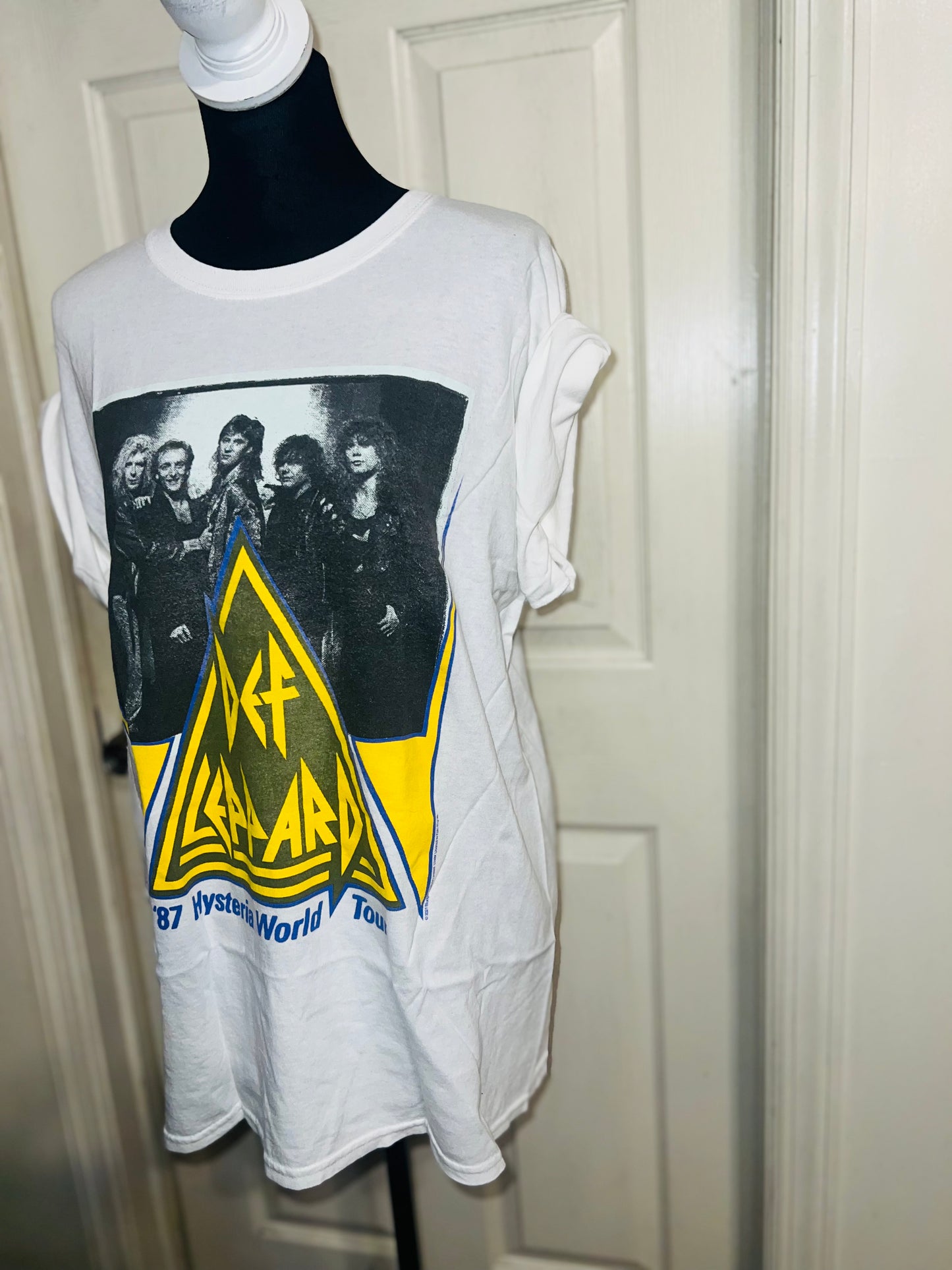 Def Leppard Oversized Distressed Tee
