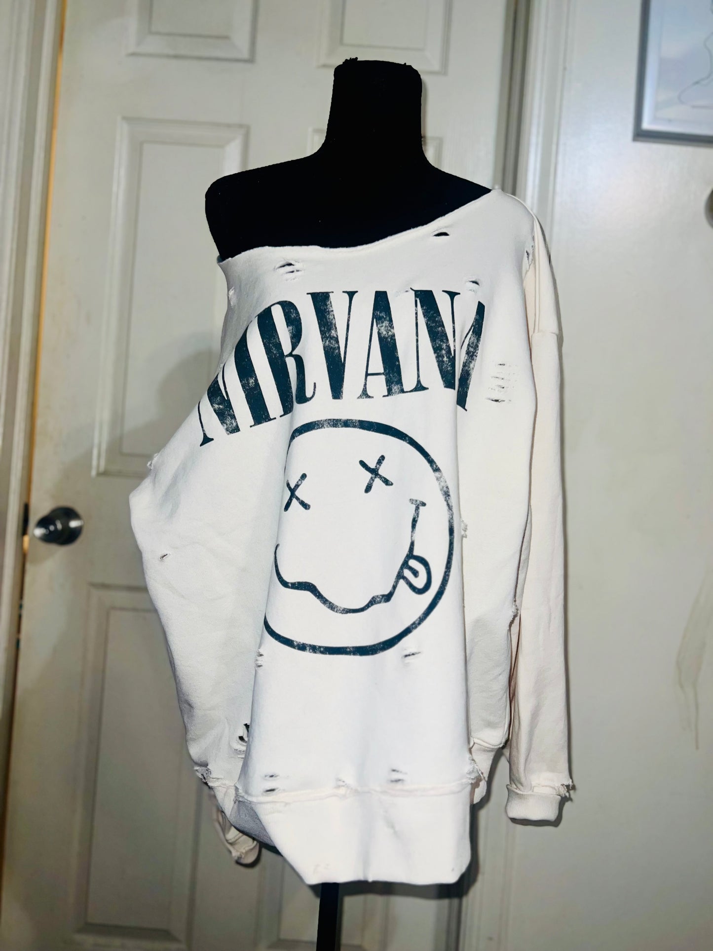 Nirvana Oversized Cream Sweatshirt