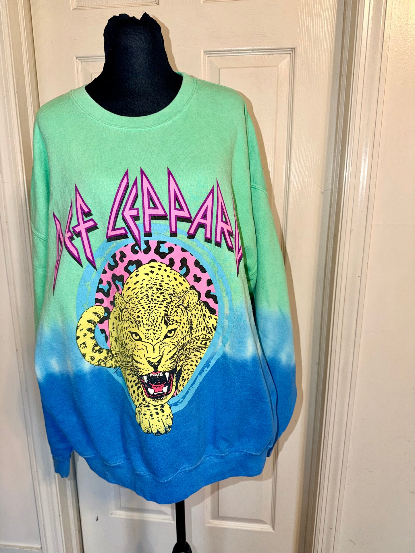 Def Leppard Oversized Sweatshirt