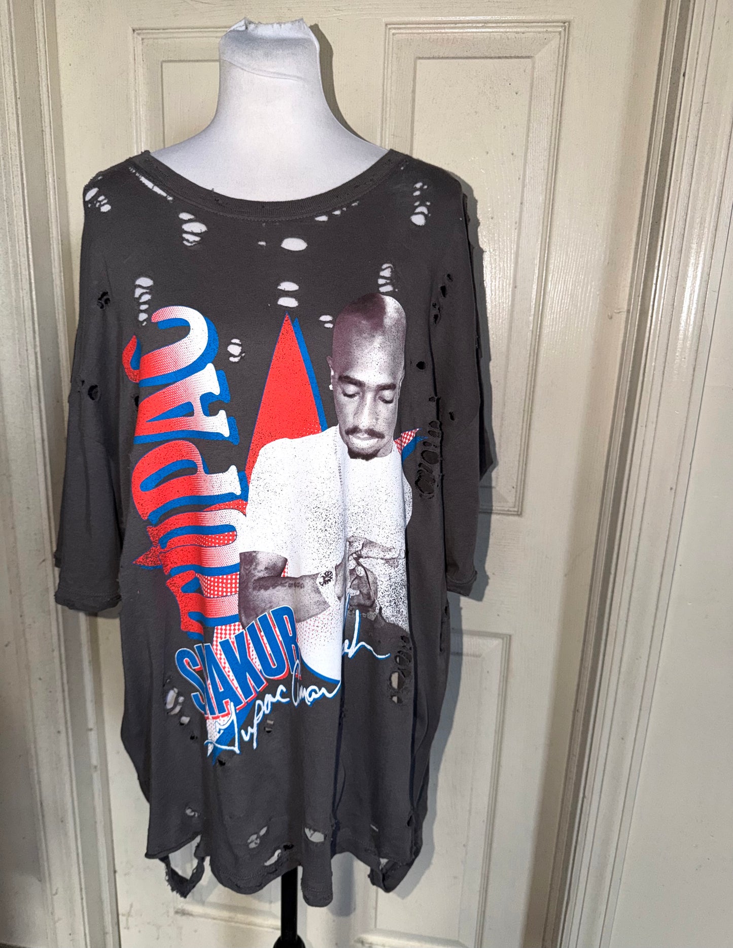 Tupac Distressed Tee