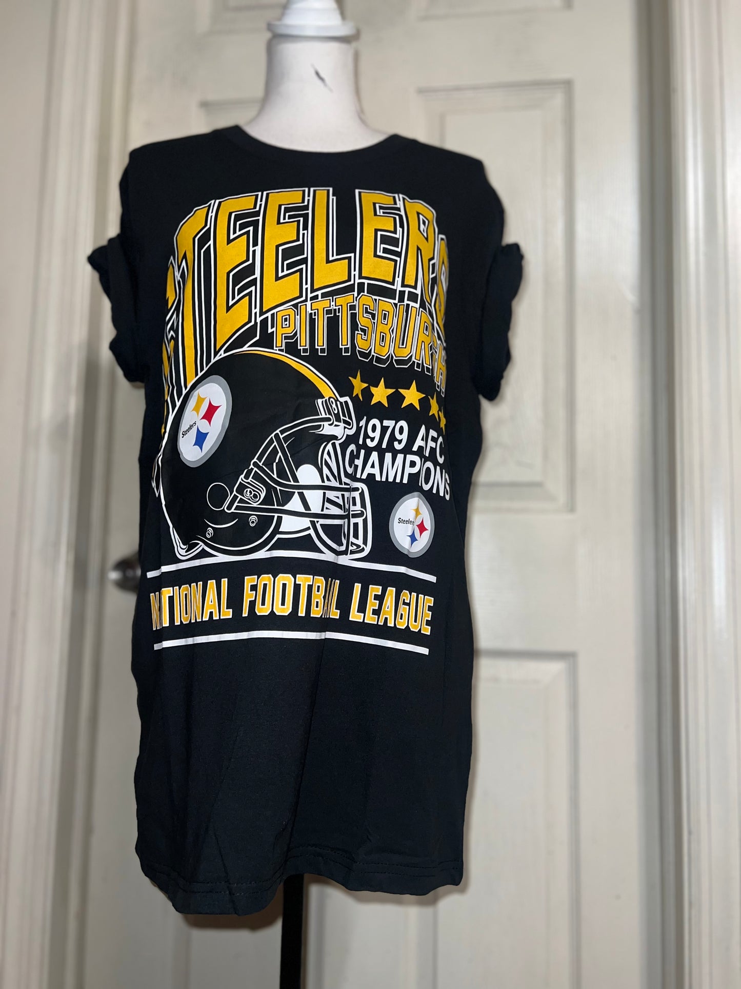 Pittsburgh Steelers Oversized Distressed Tee